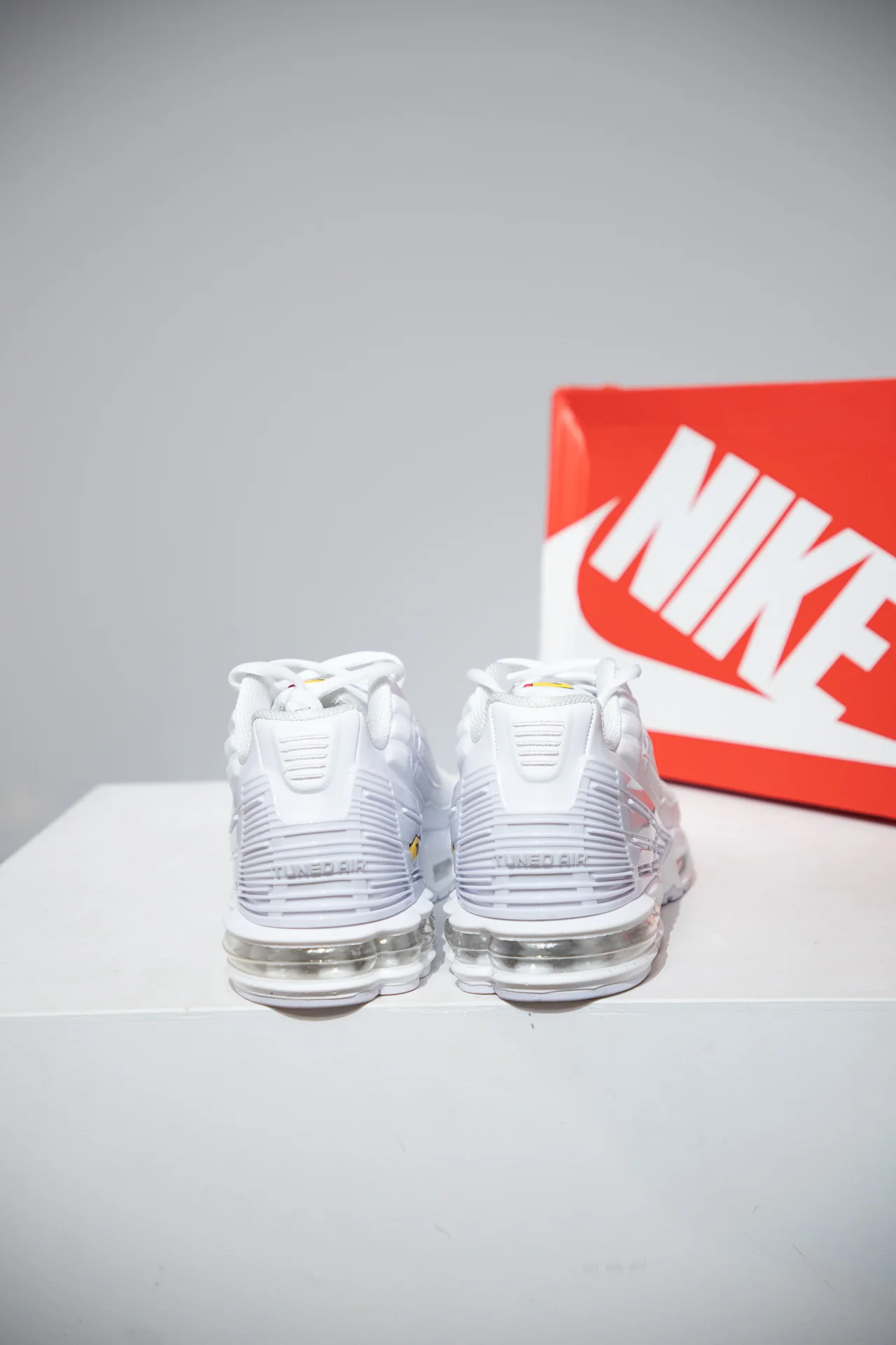 Air Max Plus (TN) III Triple White (Taille 44) - Image 11