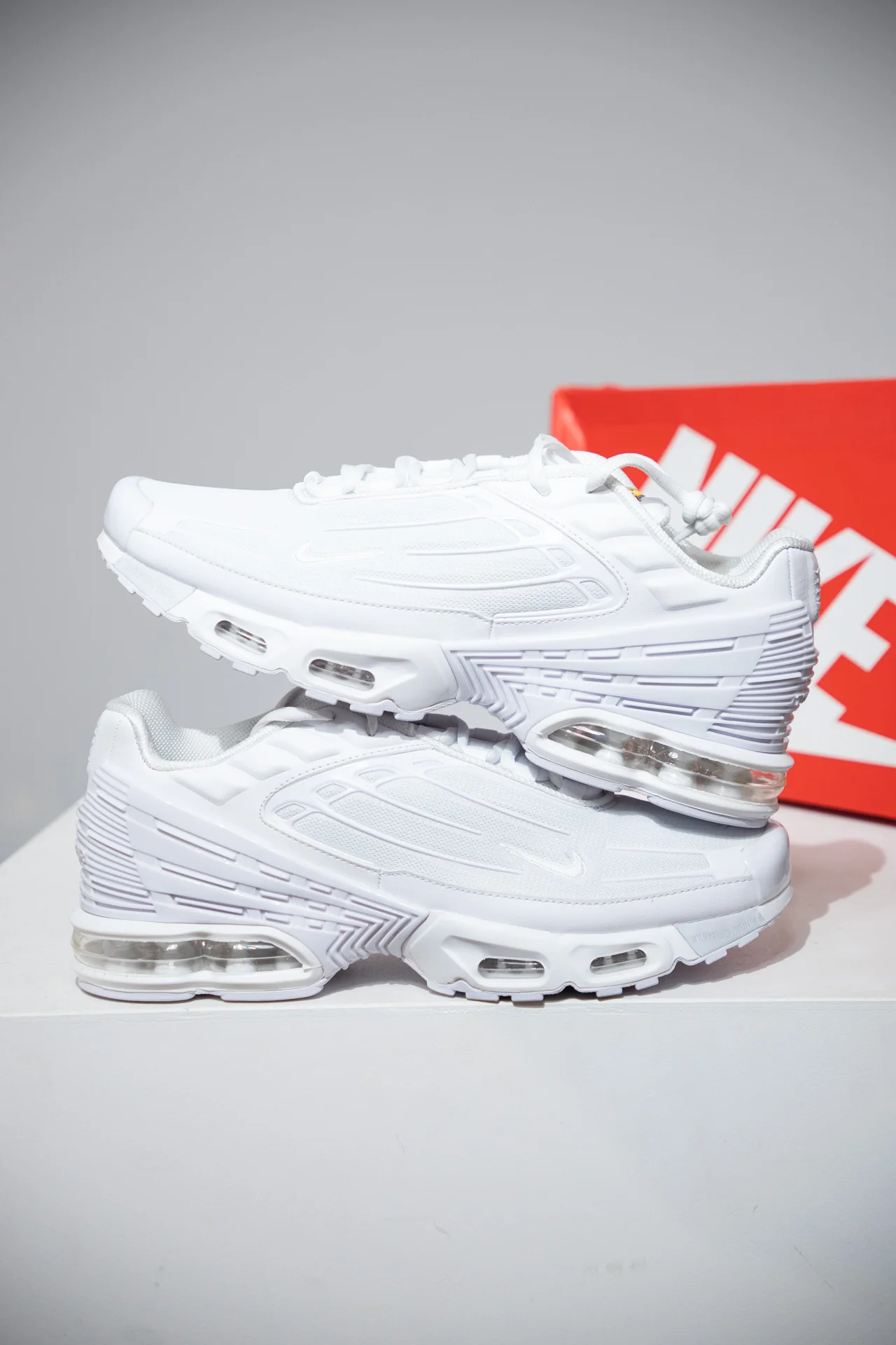 Air Max Plus (TN) III Triple White (Taille 44) - Image 9