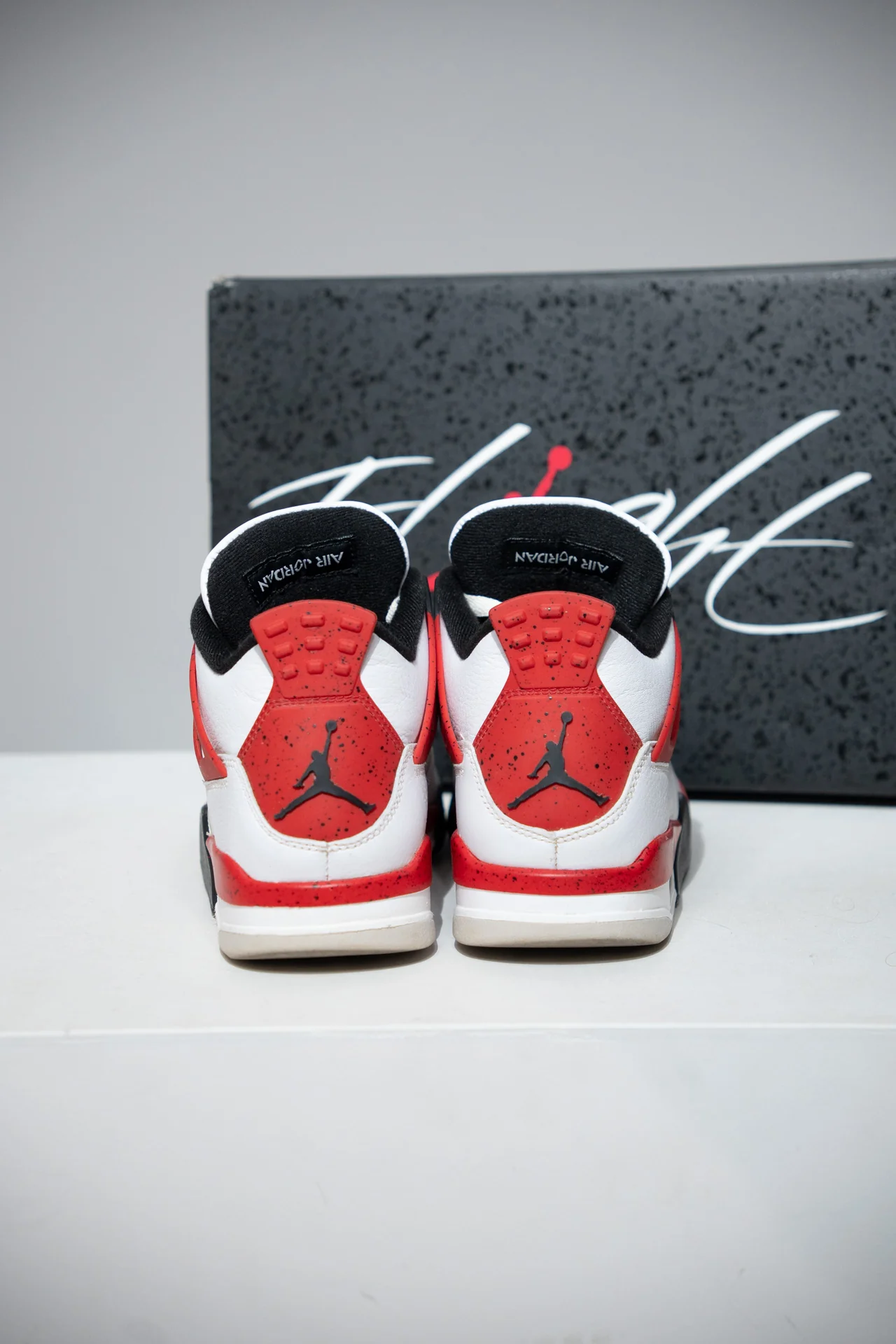 Jordan 4 Red Cement (Taille 41) - Image 3