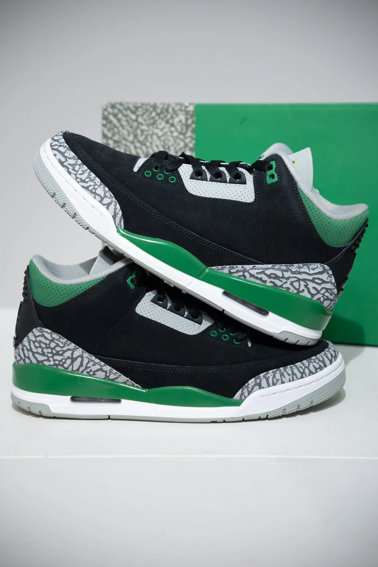 Jordan 3 Pine green (Taille 42)