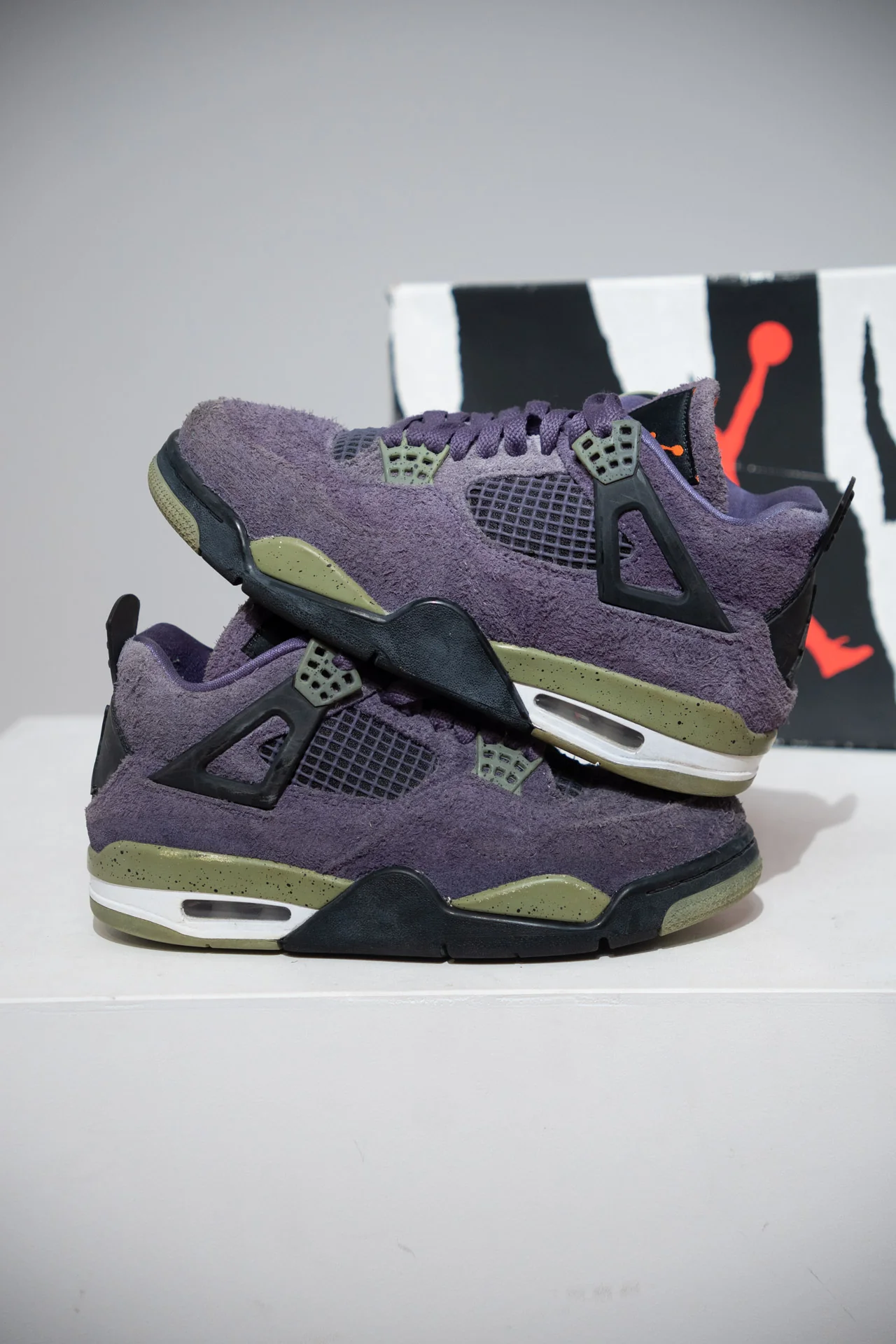 Jordan 4 Canyon purple (Taille 38)