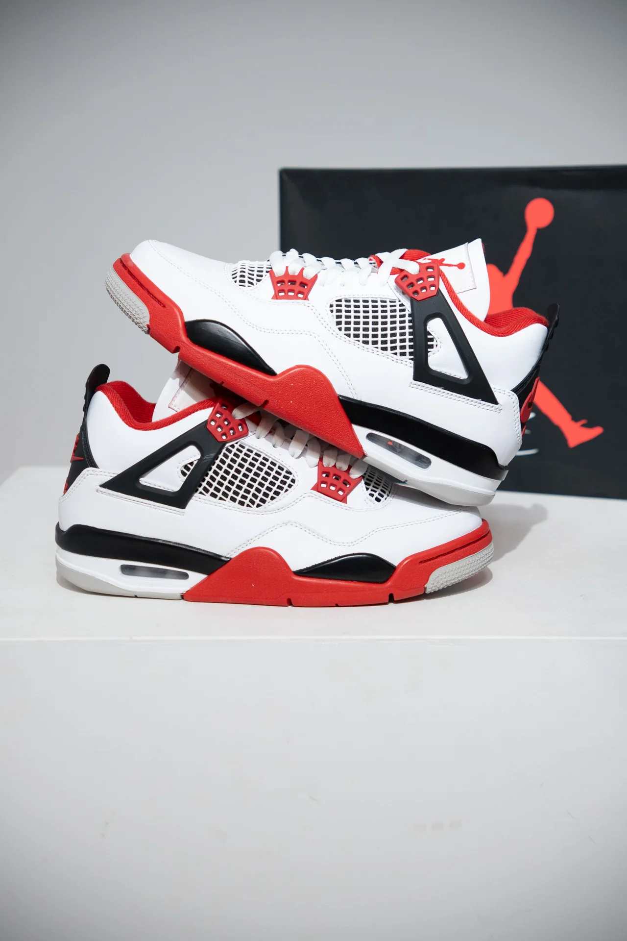Jordan 4 Fire Red 2020 (Taille 40)