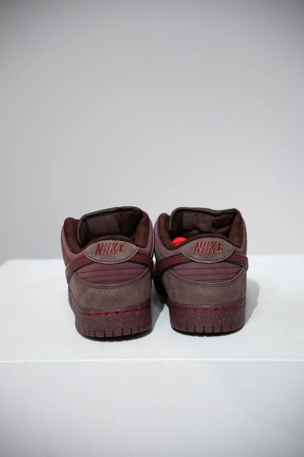 Dunk low SB City Of Love Paris (Taille 45) - Image 3