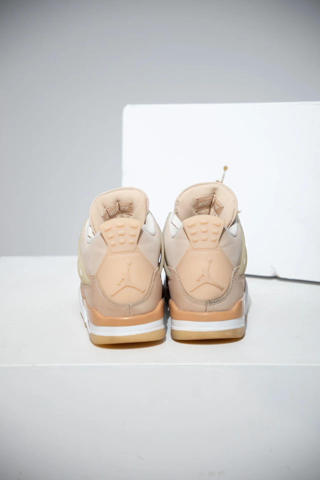 Jordan 4 Shimmer (Taille 38,5) - Image 3