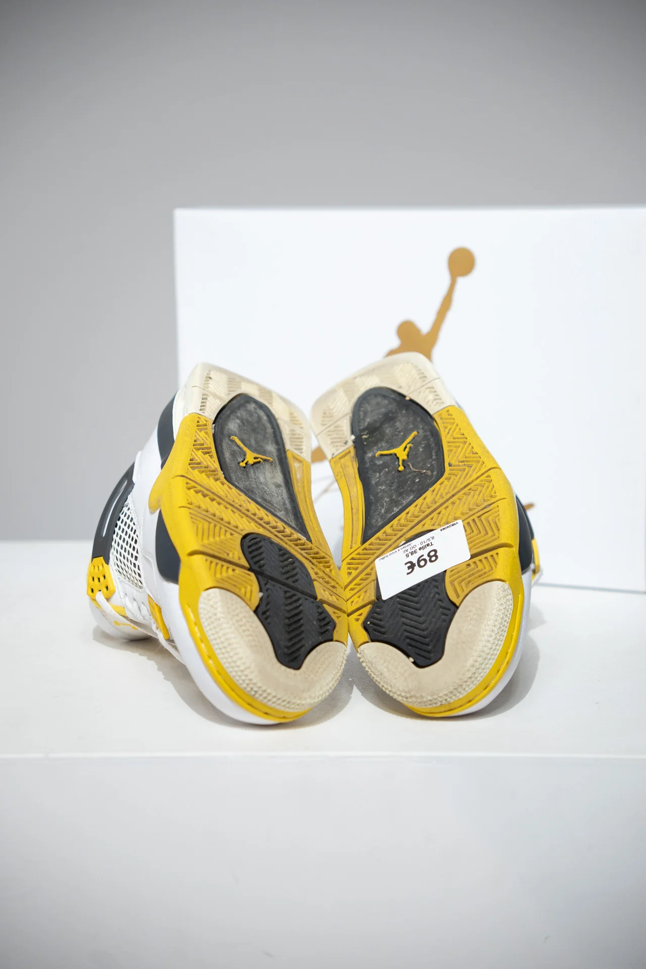Jordan 4 Vivid Sulfur (Taille 38,5) - Image 5