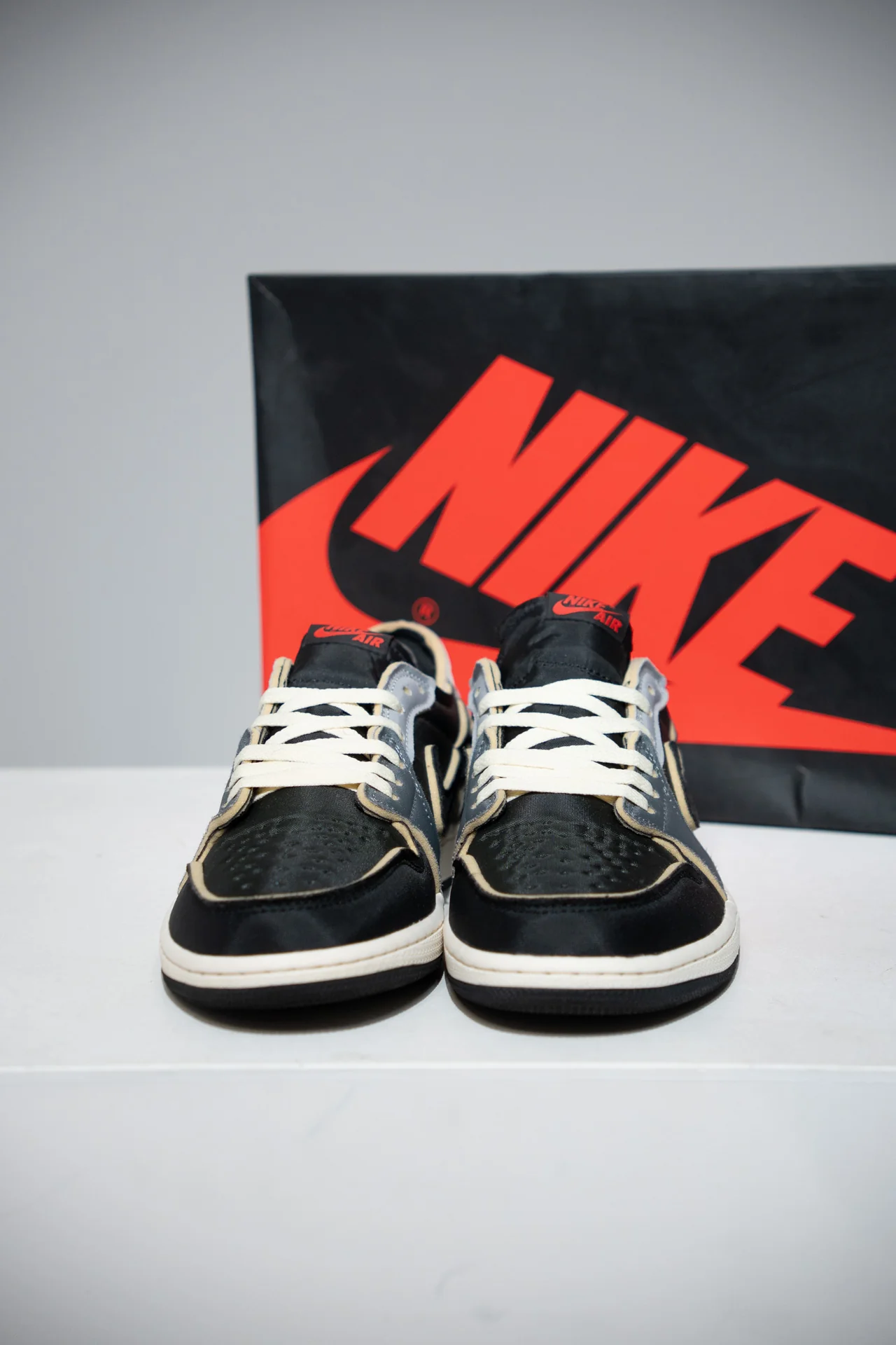 Jordan 1 Low EX (Taille 45) - Image 3