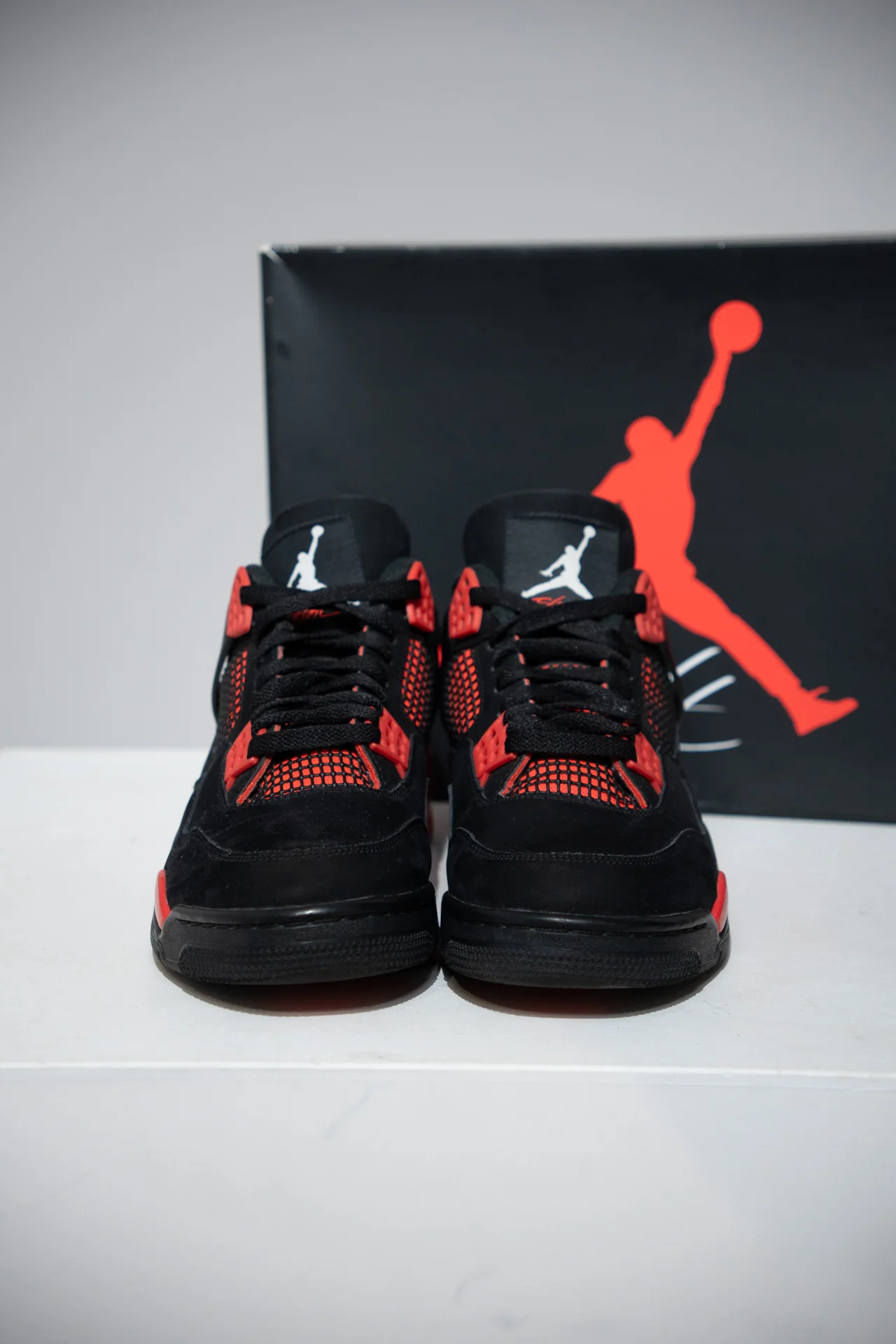 Jordan 4 Red Thunder (Taille 45) - Image 2