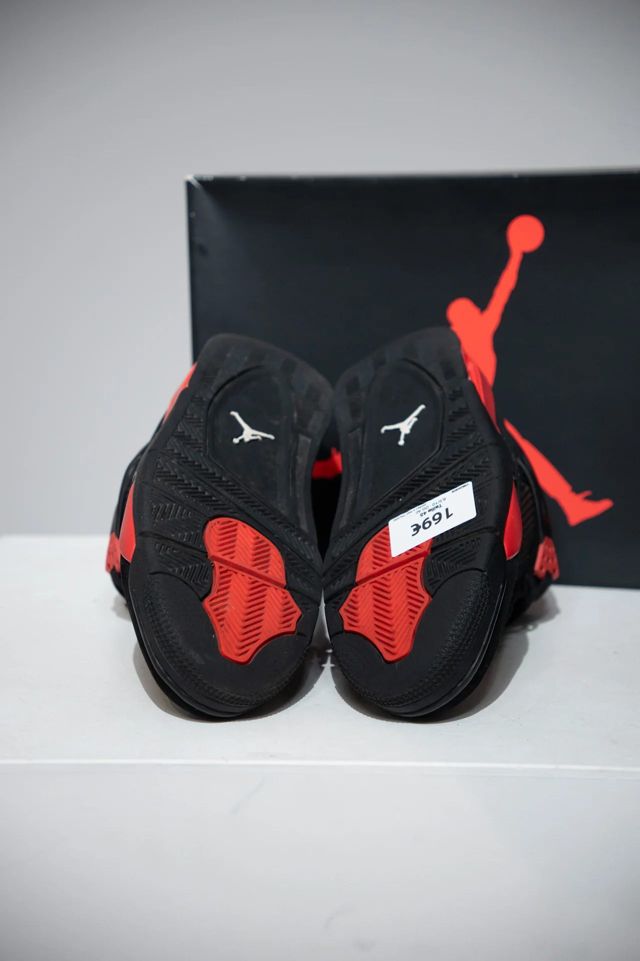 Jordan 4 Red Thunder (Taille 45) - Image 4