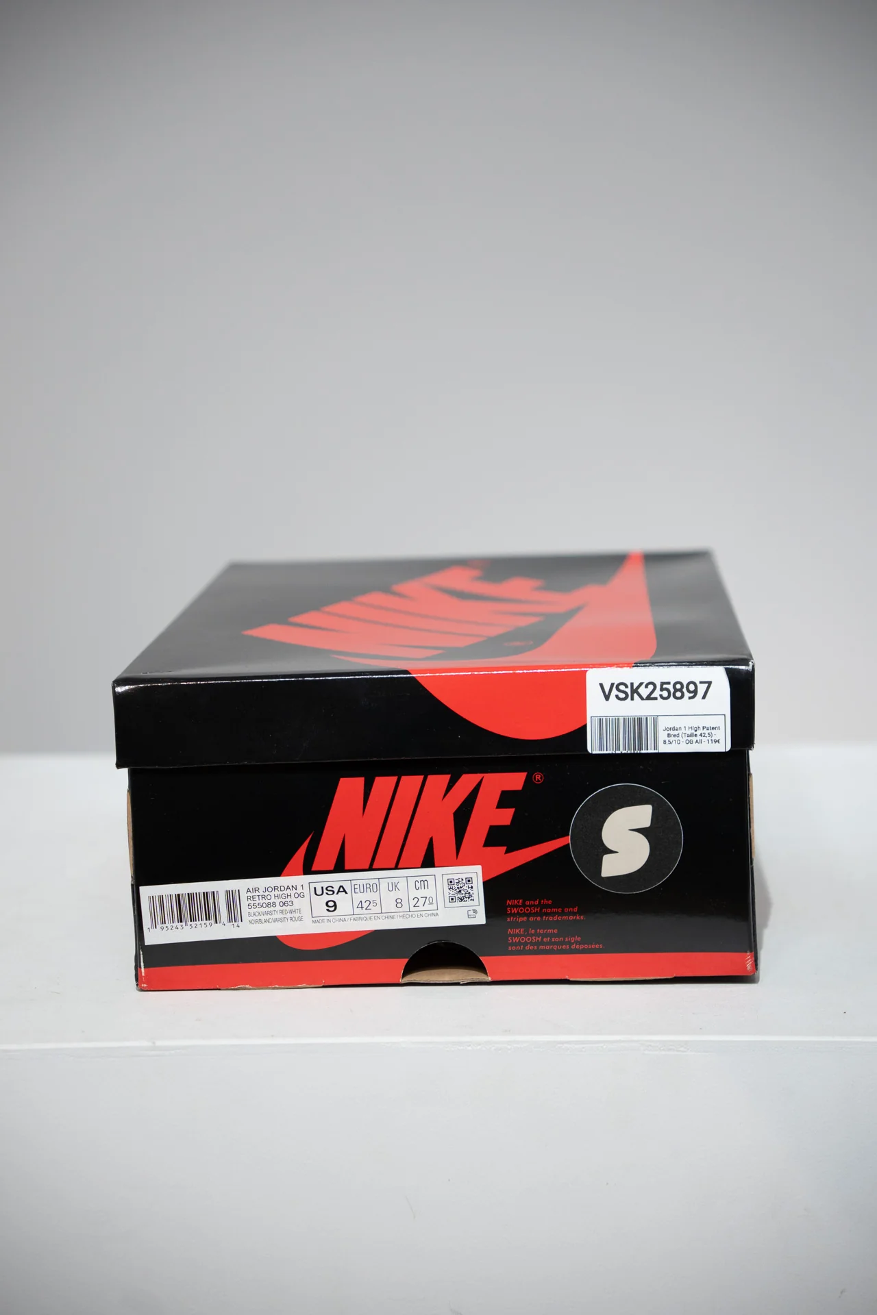 Jordan 1 High Patent Bred (Taille 42,5) - Image 5