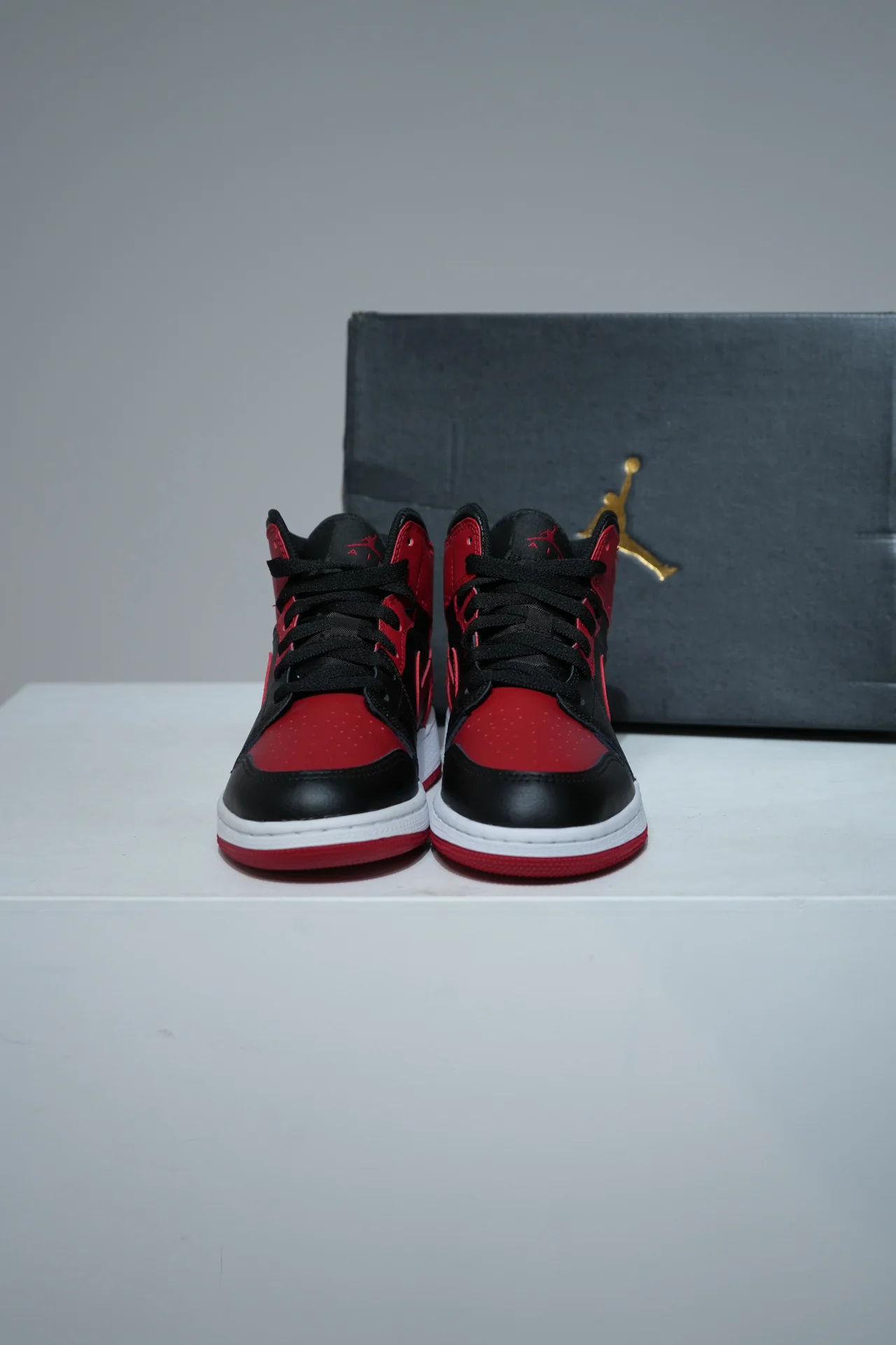 Jordan 1 Mid Banned GS (Taille 38) - Image 3