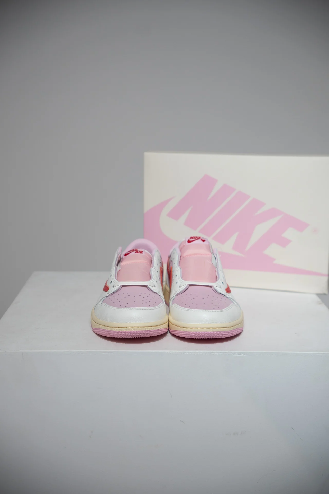Jordan 1 Low Travis Scott Tropical Pink (Taille 44,5) - Image 5