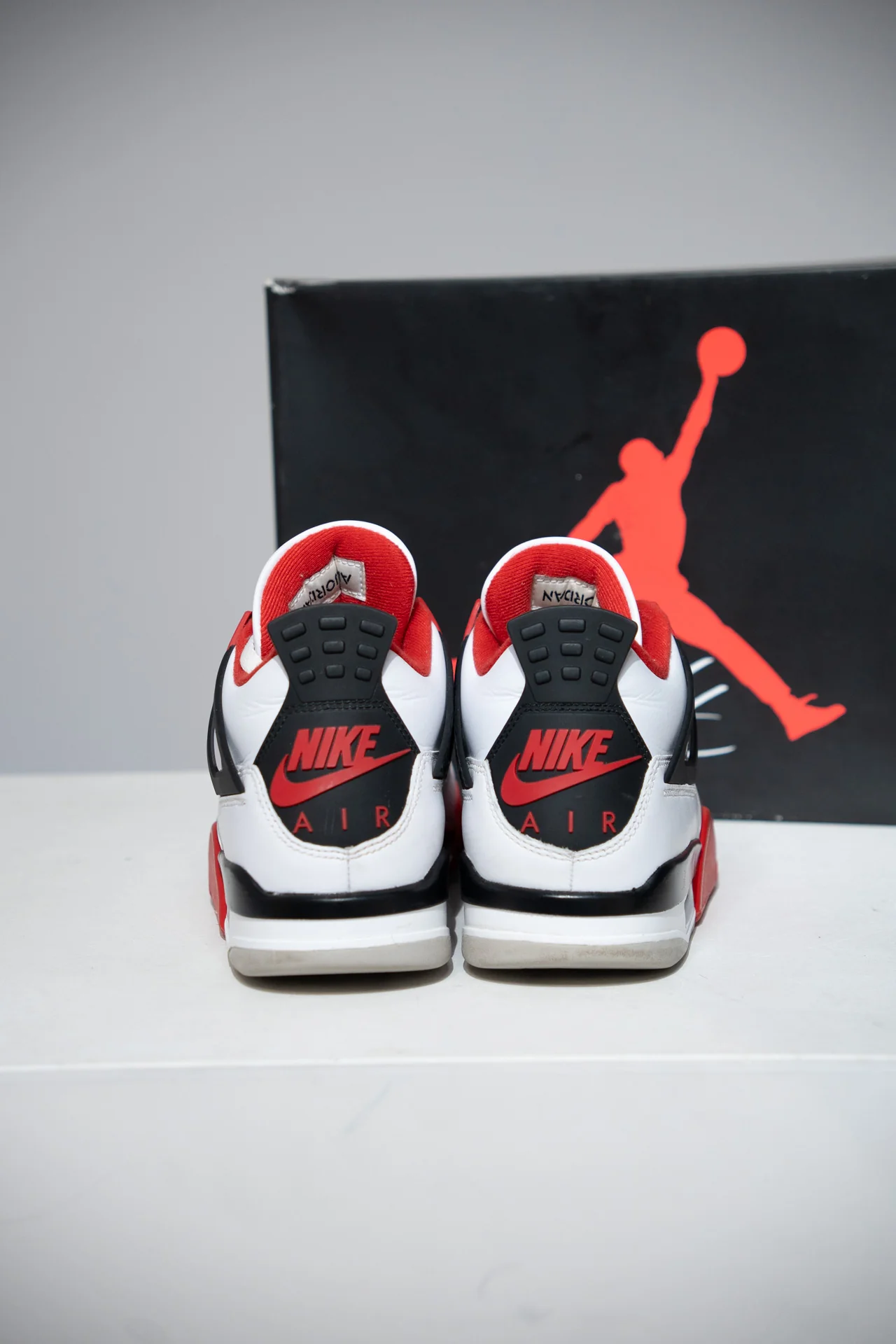 Jordan 4 Fire red (Taille 42) - Image 3