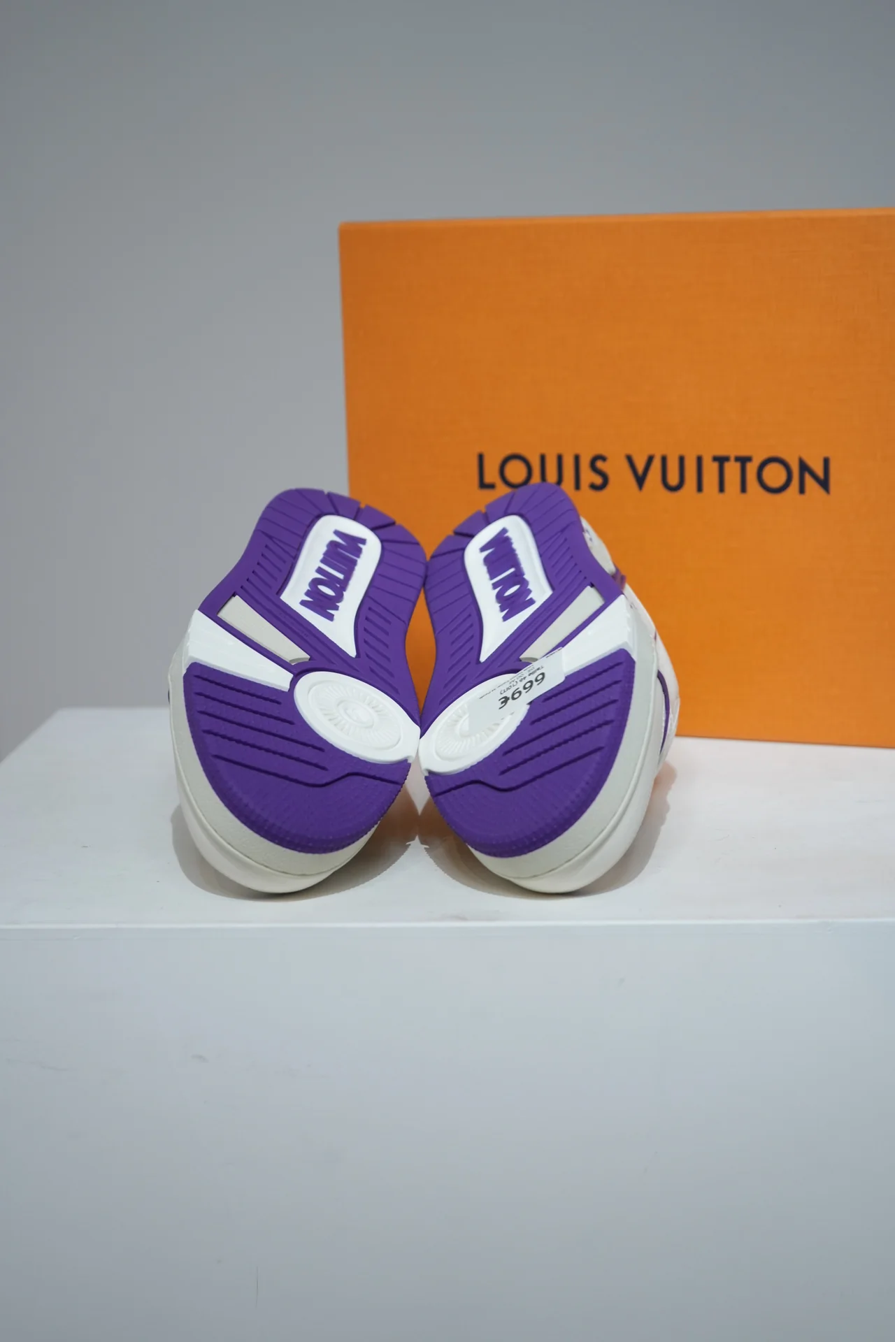 Louis Vuitton Trainer 54 Purple (Taille 40,5 (6IT)) - Image 3
