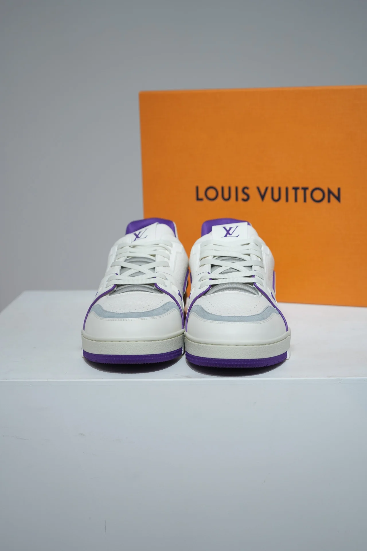 Louis Vuitton Trainer 54 Purple (Taille 40,5 (6IT)) - Image 6