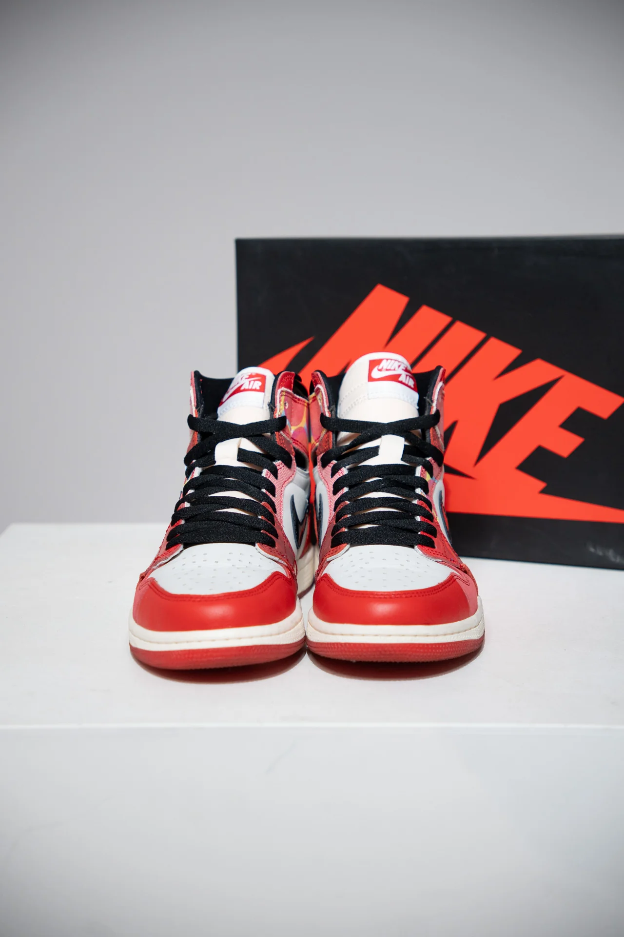 Jordan 1 High Across The Spider-Verse (Taille 41) - Image 2
