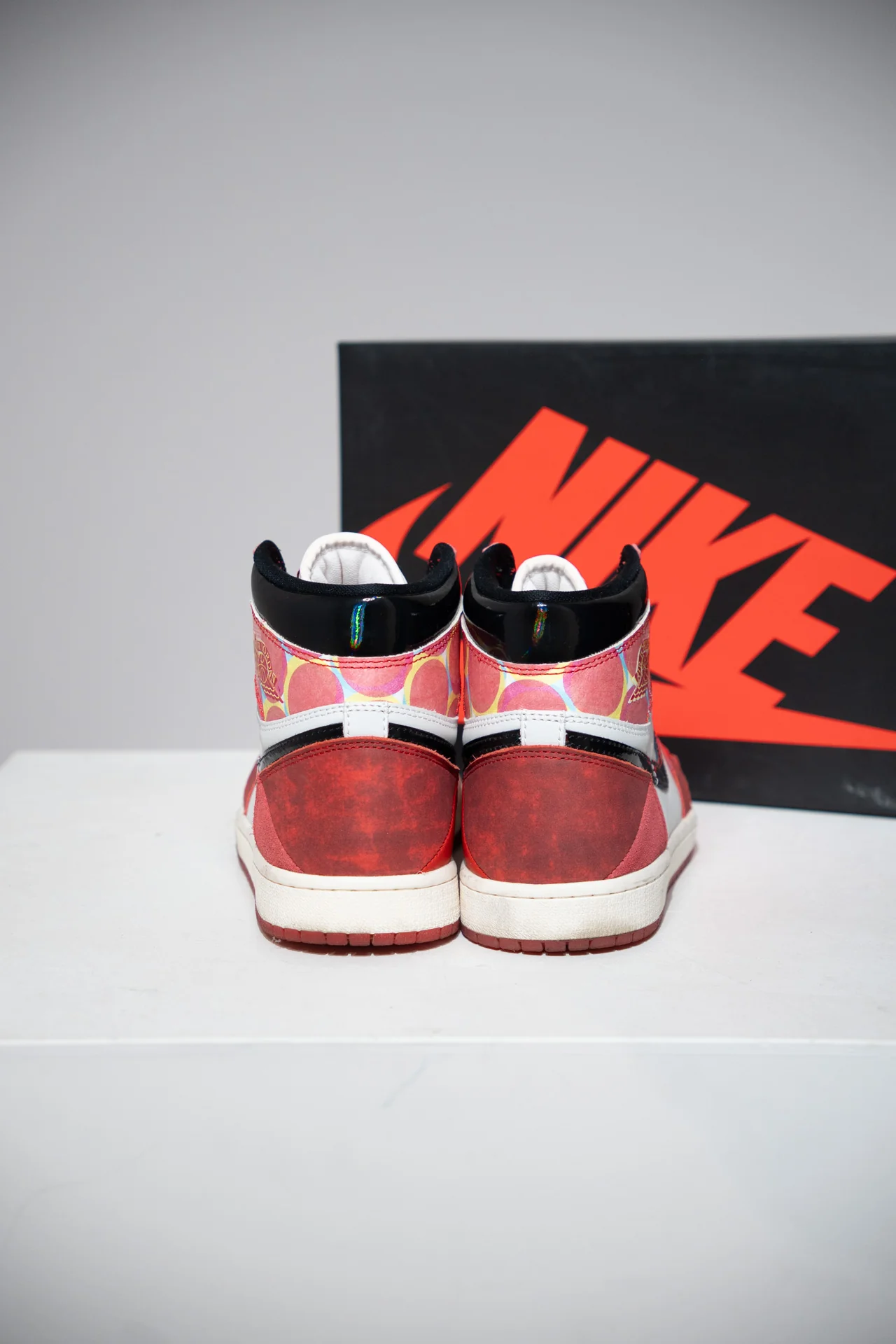 Jordan 1 High Across The Spider-Verse (Taille 41) - Image 3