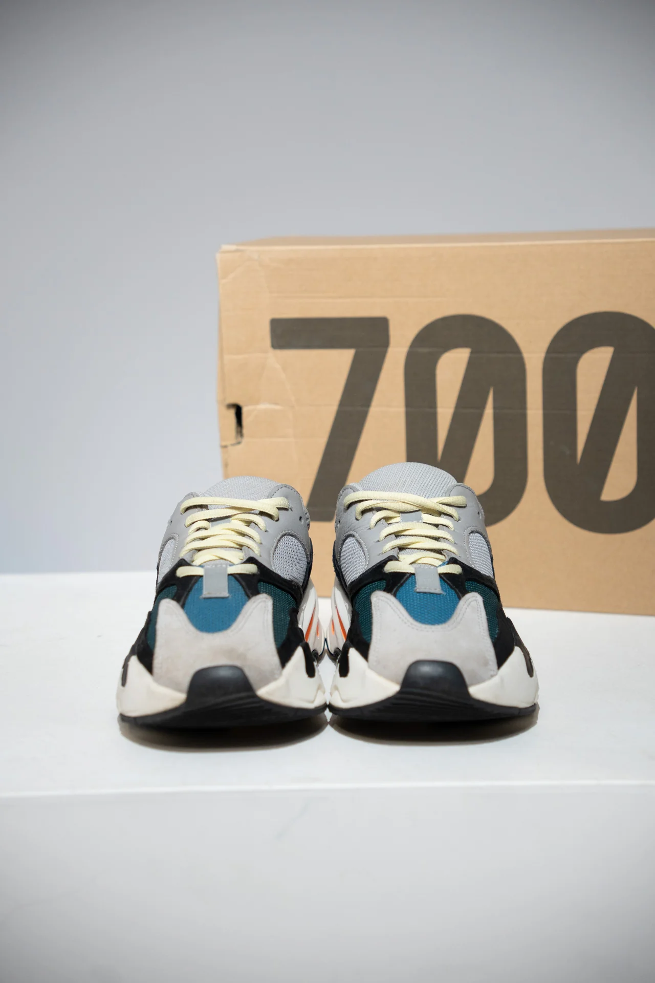 Yeezy 700 Wave Runner (Taille 37,5) - Image 2