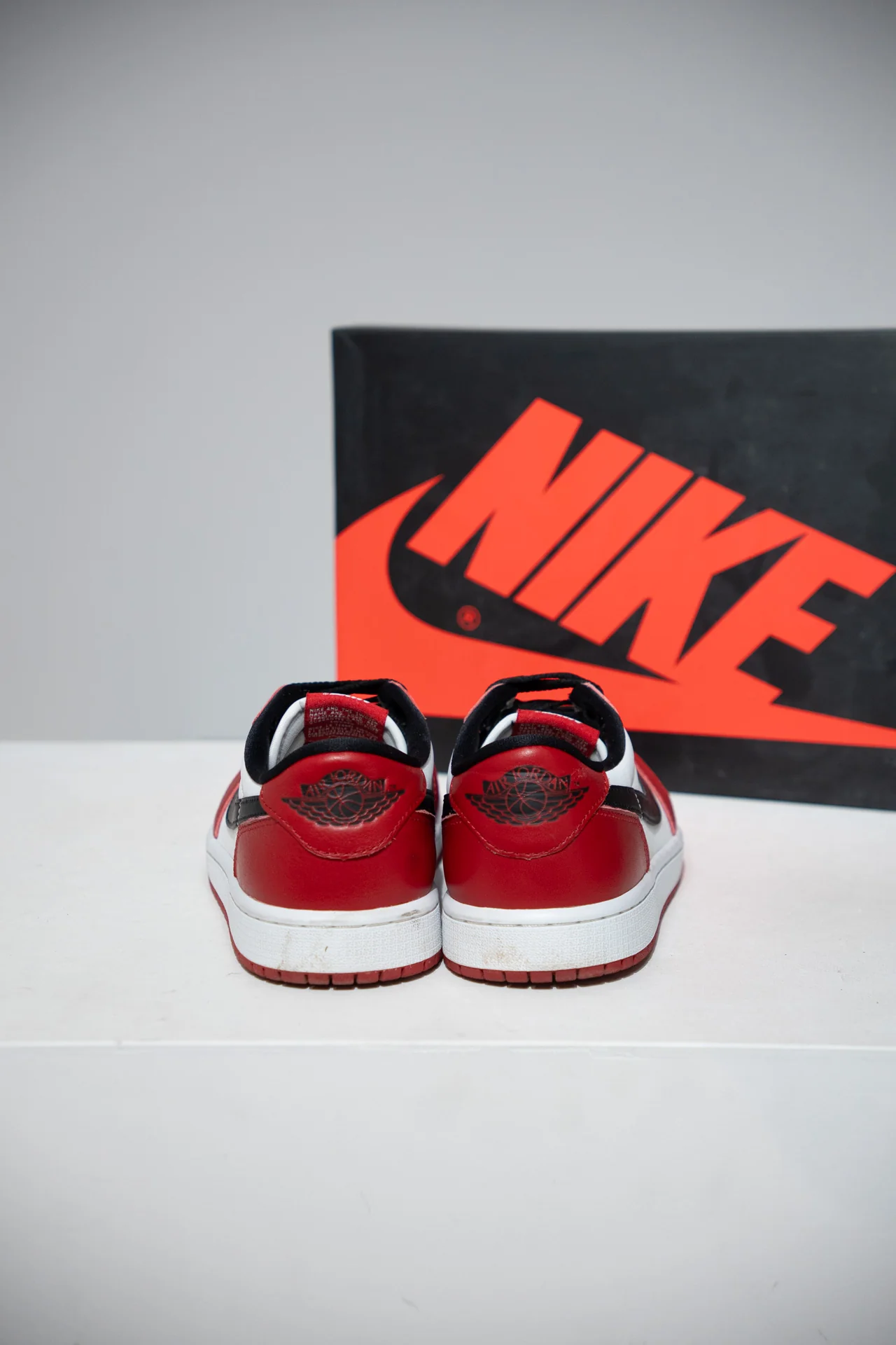 Jordan 1 Low Chicago 2025 (Taille 41) - Image 3