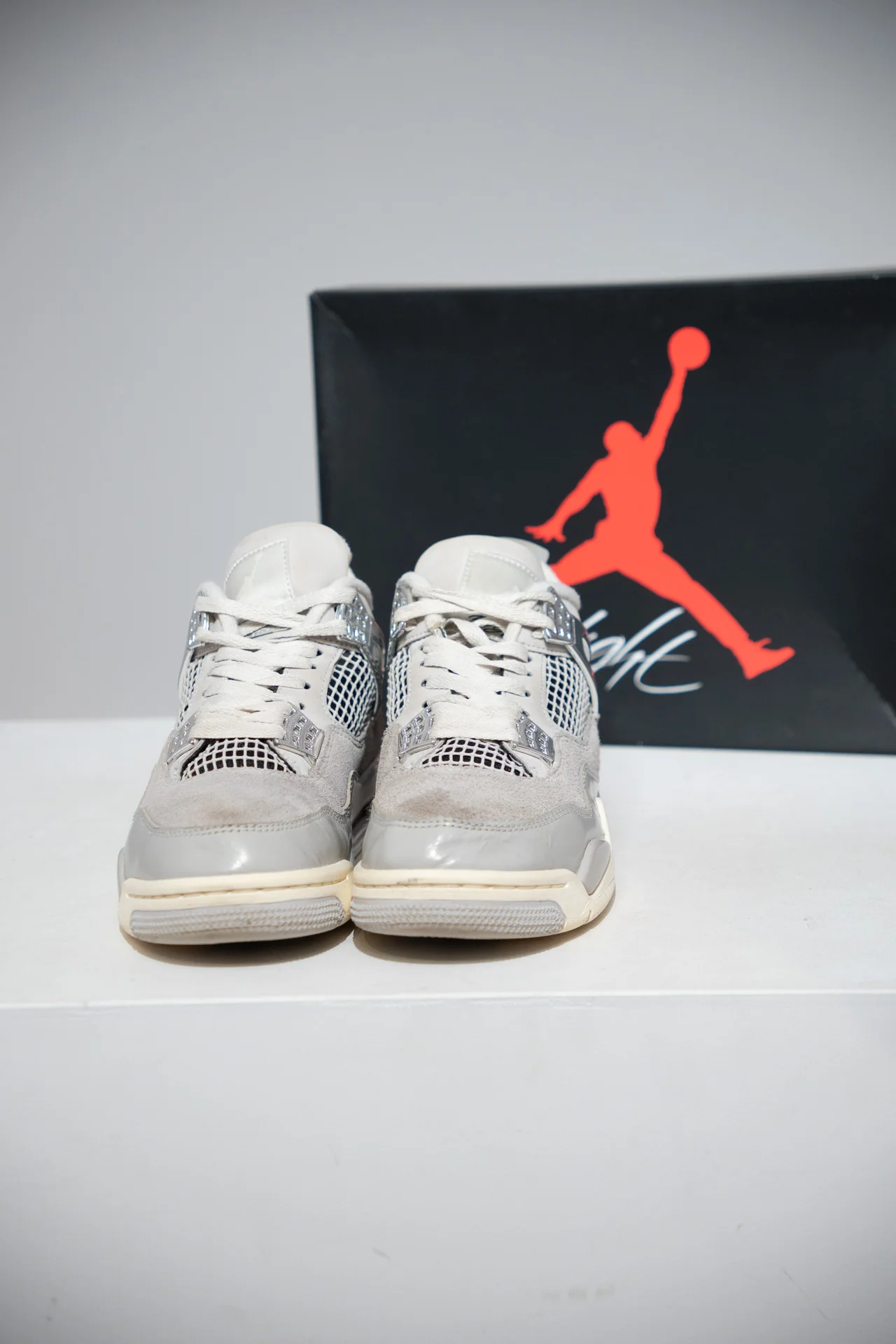 Jordan 4 Frozen Moments (Taille 36,5) - Image 2