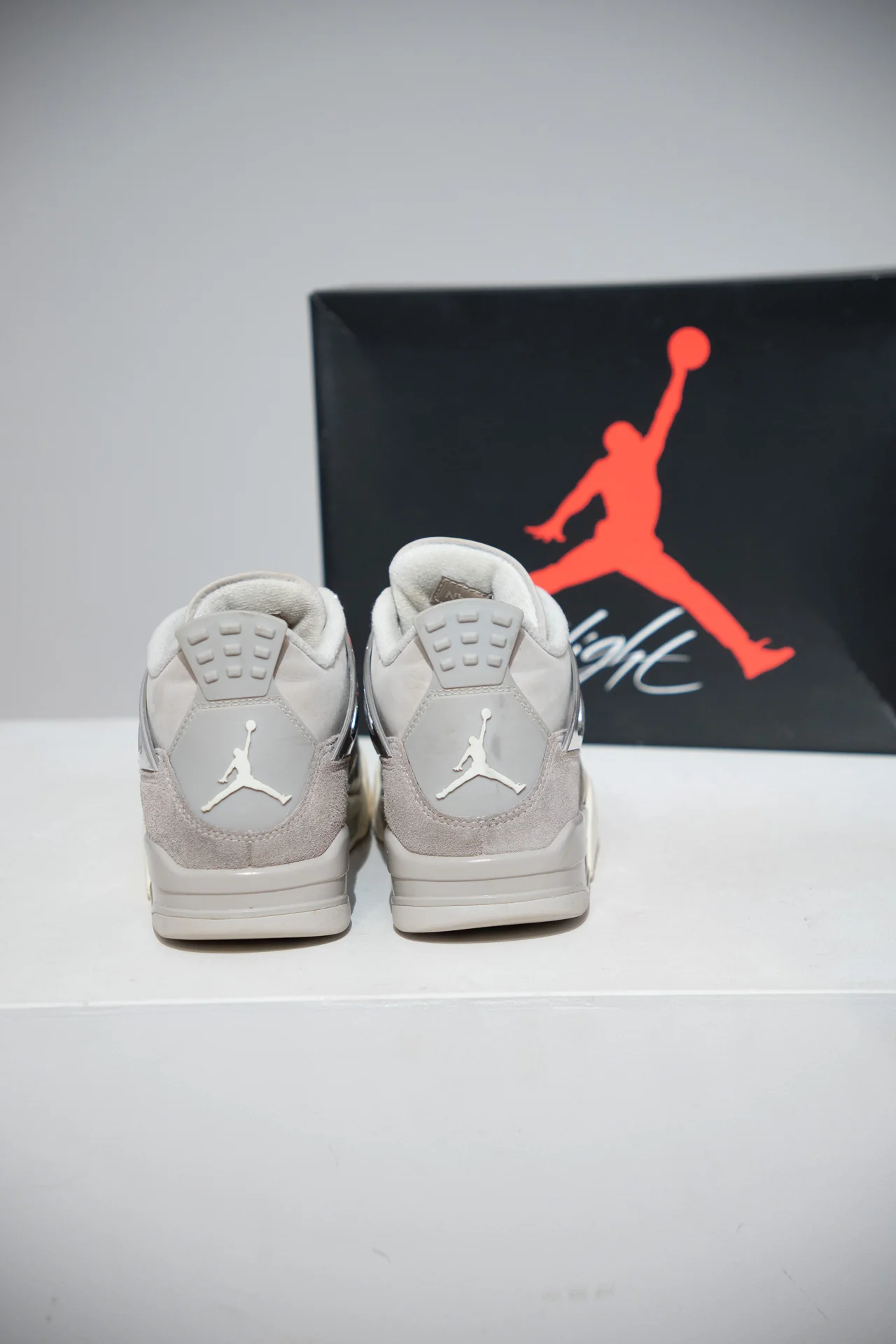 Jordan 4 Frozen Moments (Taille 36,5) - Image 3