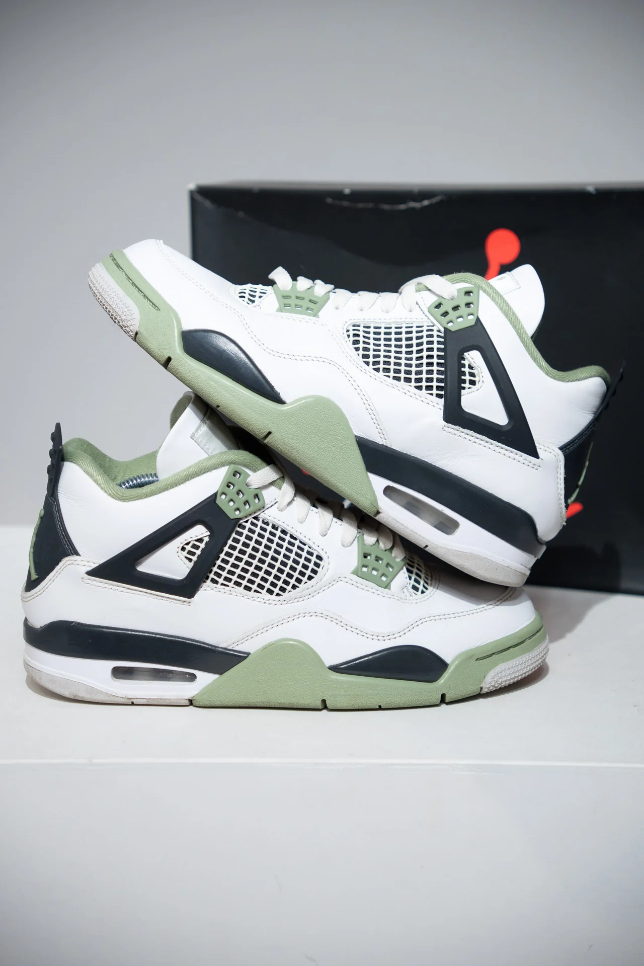 Jordan 4 Seafoam (Taille 40)