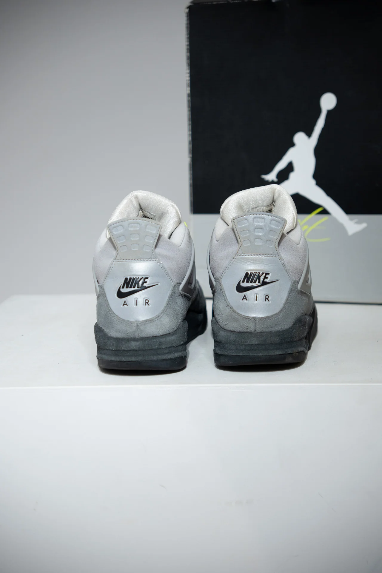 Jordan 4 Neon Green (Taille 45) - Image 4