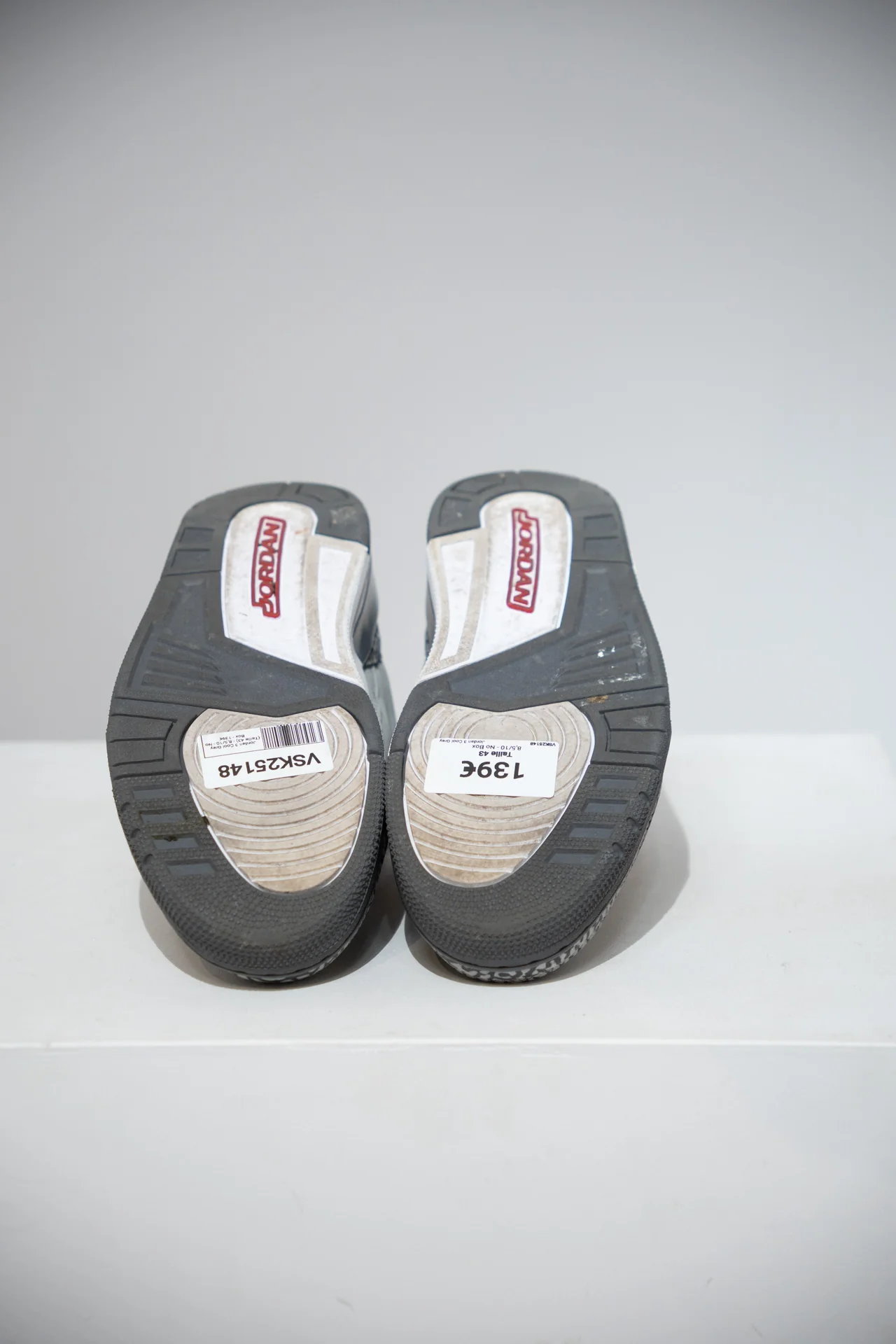 Jordan 3 Cool Grey (Taille 43) - Image 4