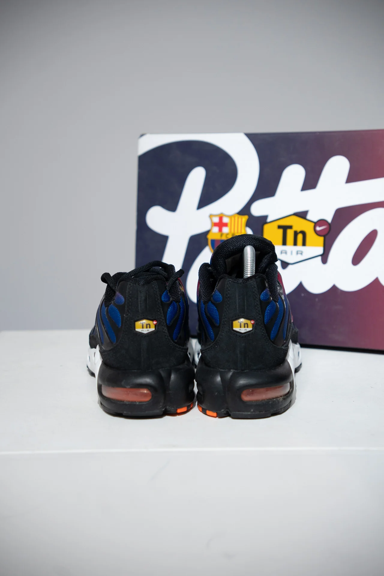Air Max Plus (TN) Patta FC barcelone (Taille 45) - Image 3