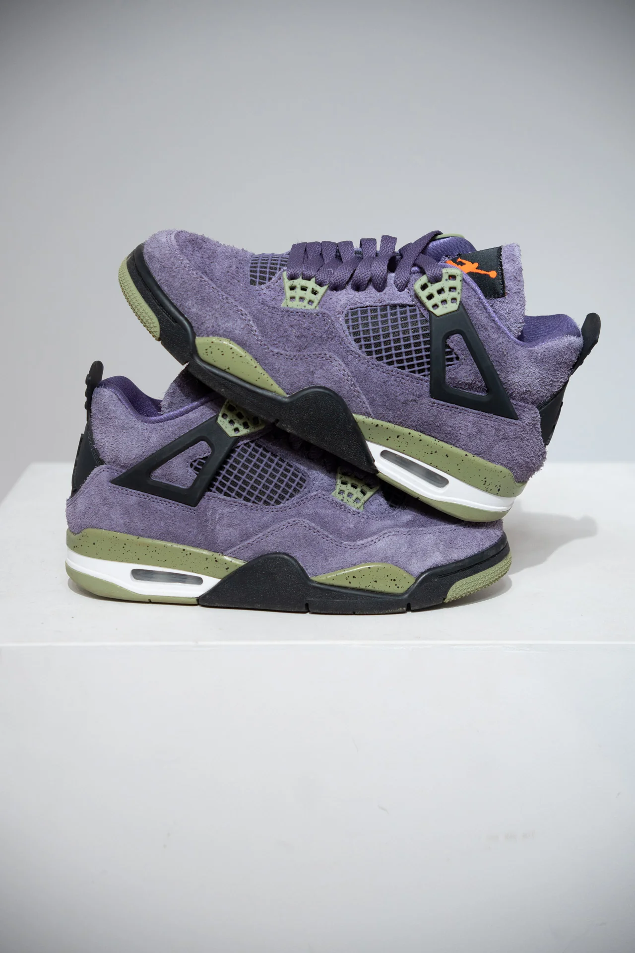 Jordan 4 Canyon purple (Taille 38,5)