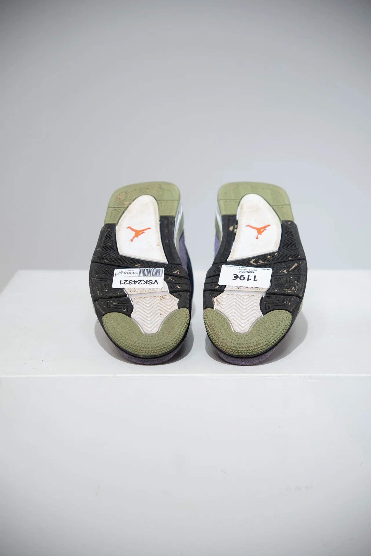 Jordan 4 Canyon purple (Taille 38,5) - Image 4