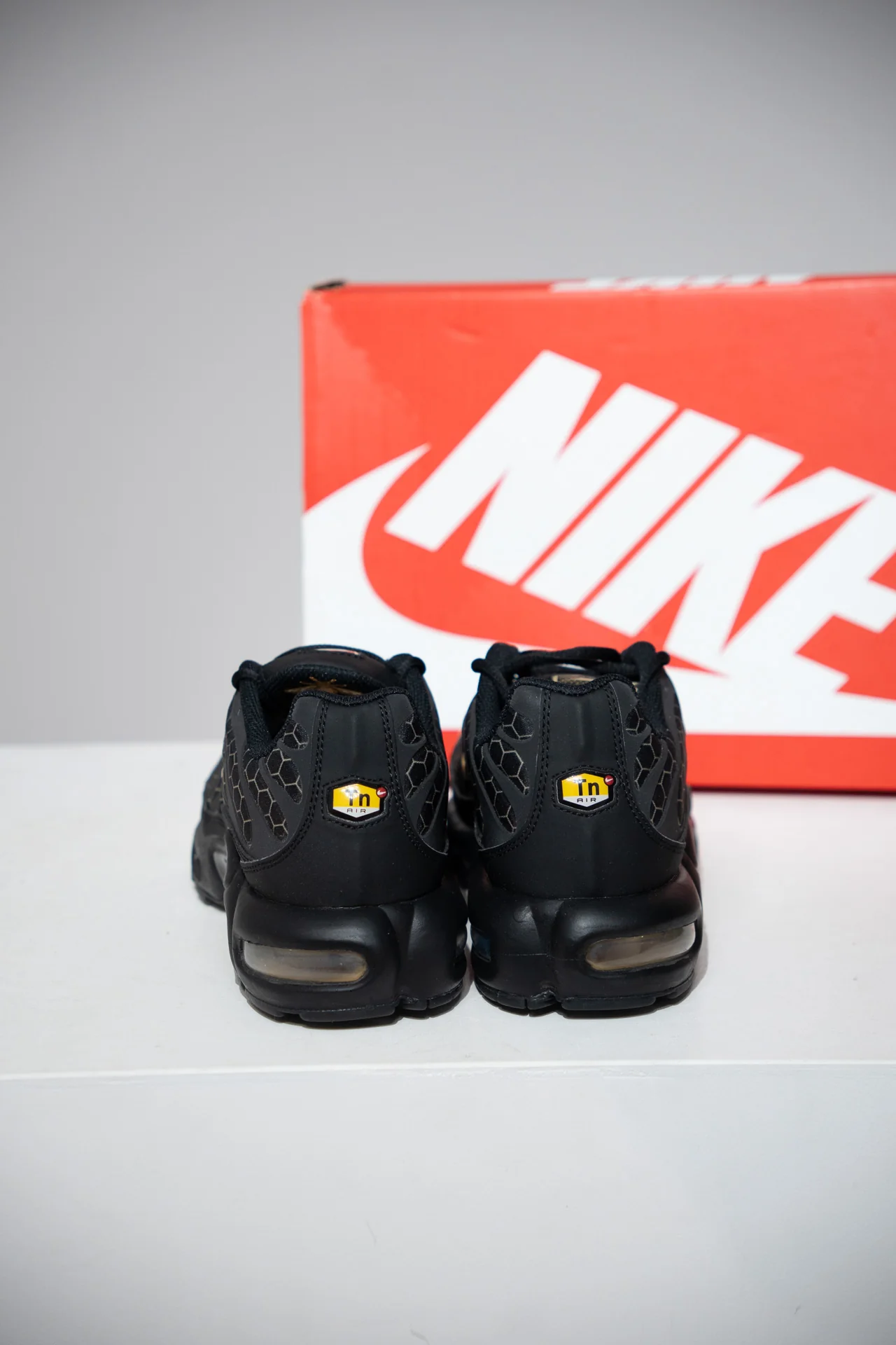 Air Max Plus (TN) Manchester (Taille 43) - Image 2