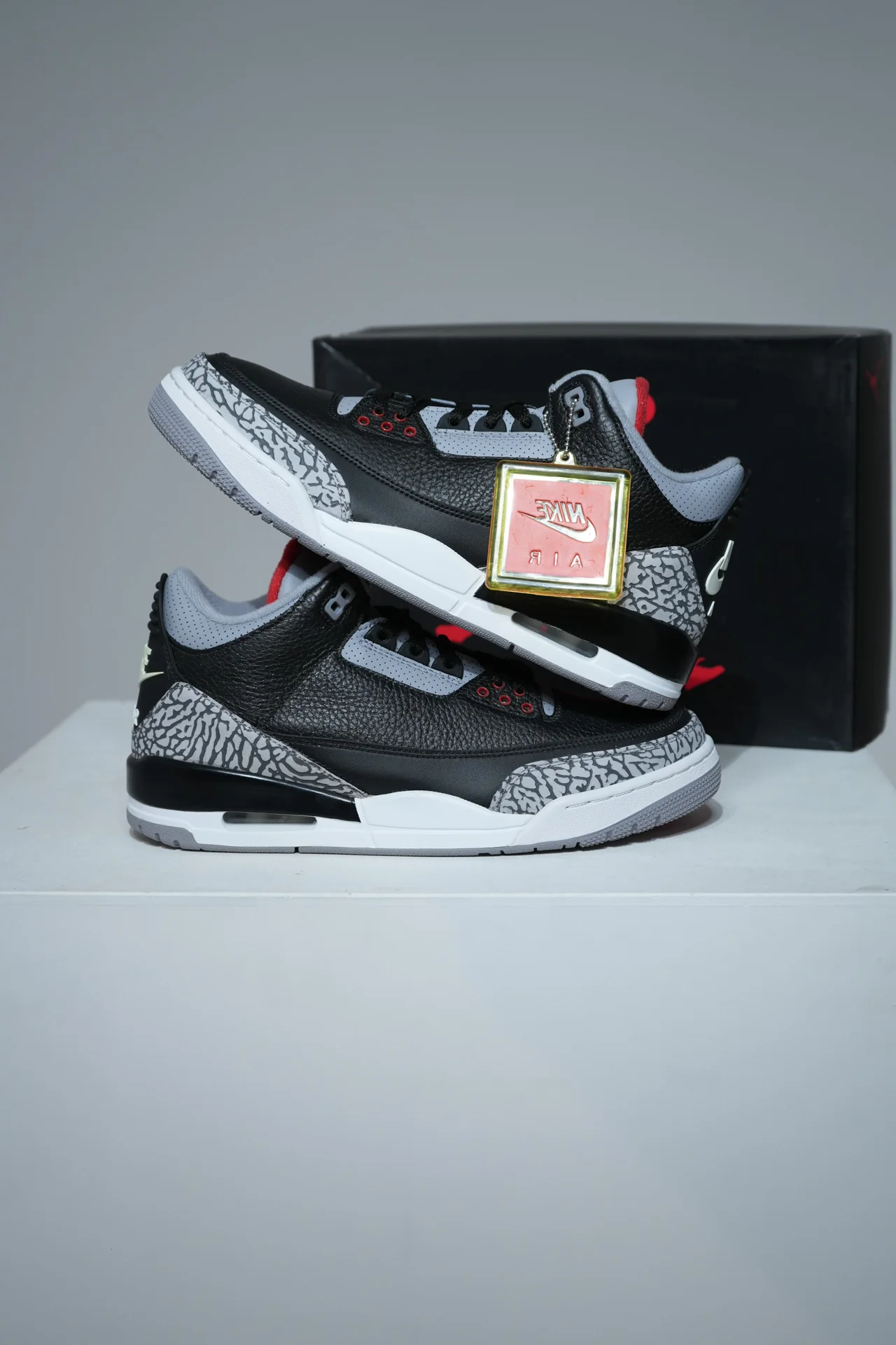 Jordan 3 Black Cement 2018 (Taille 44)