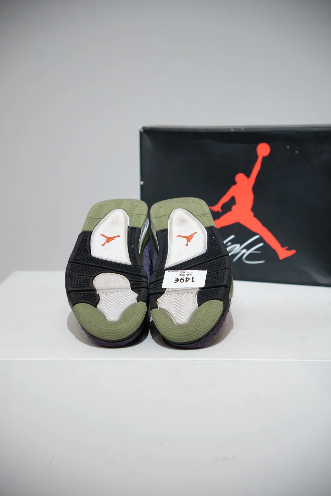 Jordan 4 Canyon purple (Taille 37,5) - Image 4