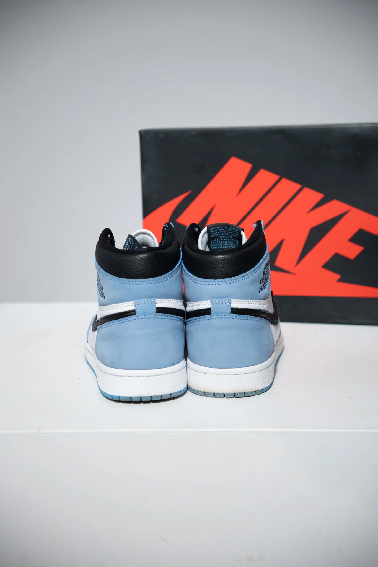 Jordan 1 High University Blue (Taille 41) - Image 3