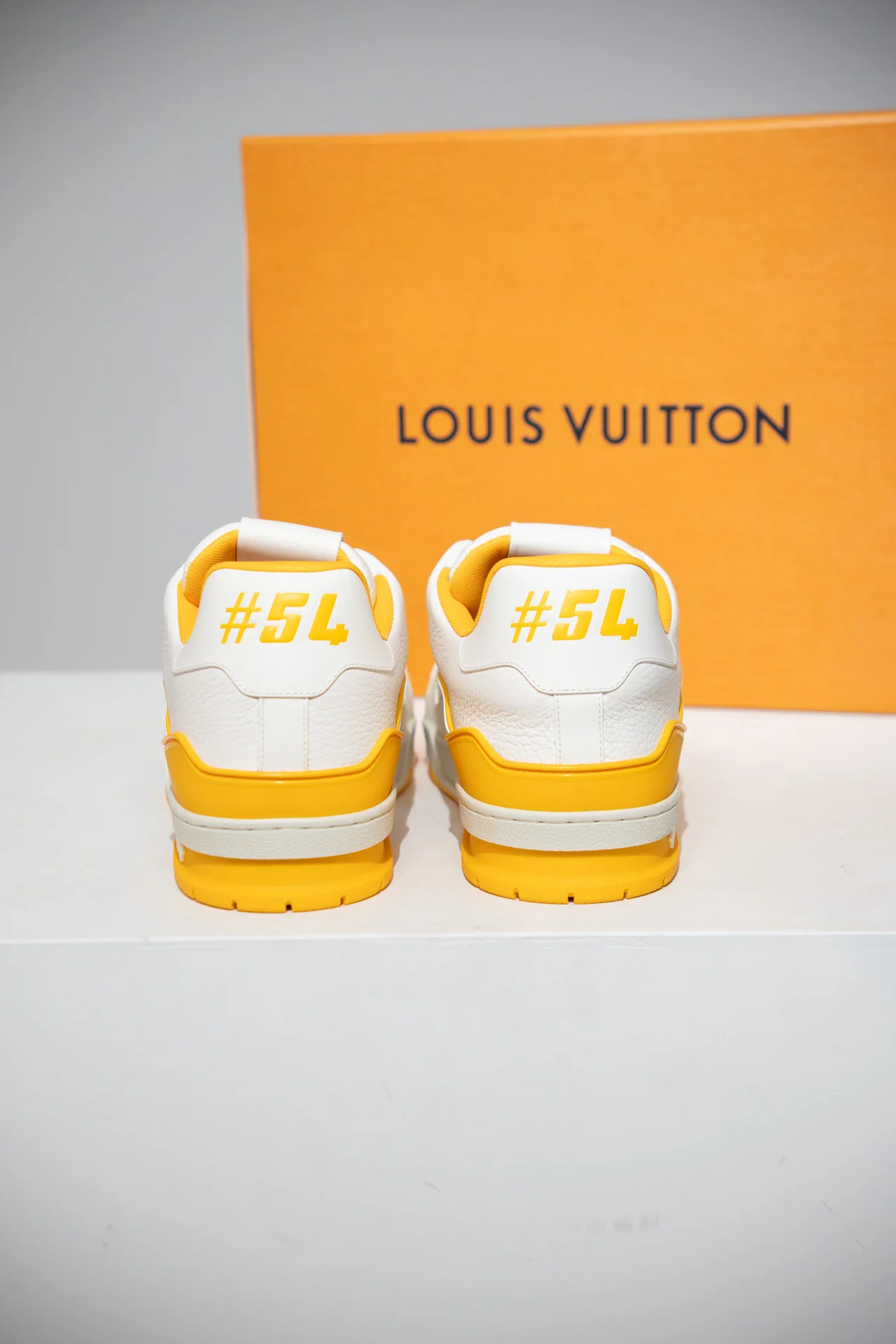 Louis Vuitton Trainer 54 Yellow (Taille 46 (10IT)) - Image 3
