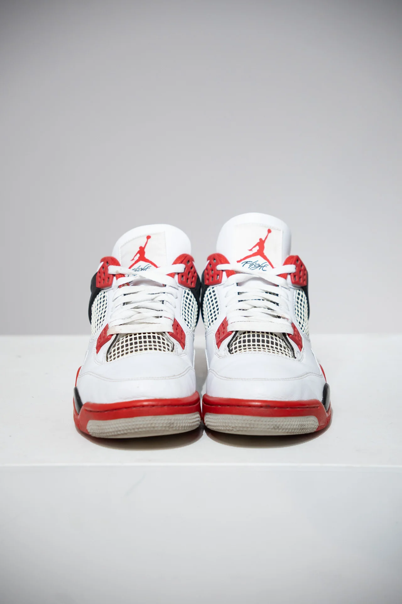 Jordan 4 Fire Red 2020 (Taille 44,5) - Image 2