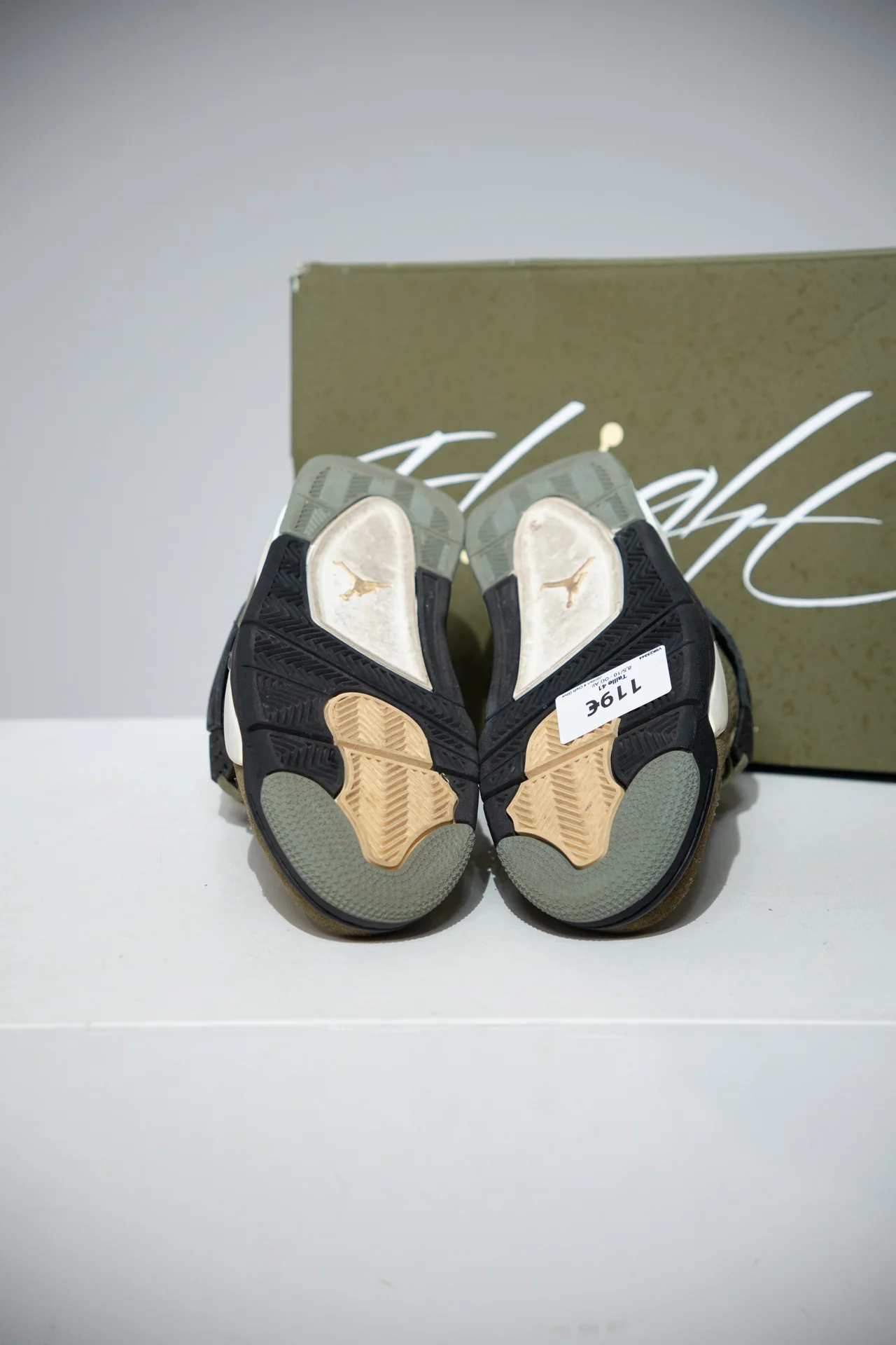 Jordan 4 Craft Olive (Taille 41) - Image 4
