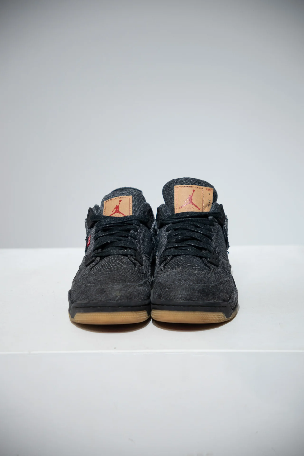 Jordan 4 Levis Black GS (Taille 37,5) - Image 2