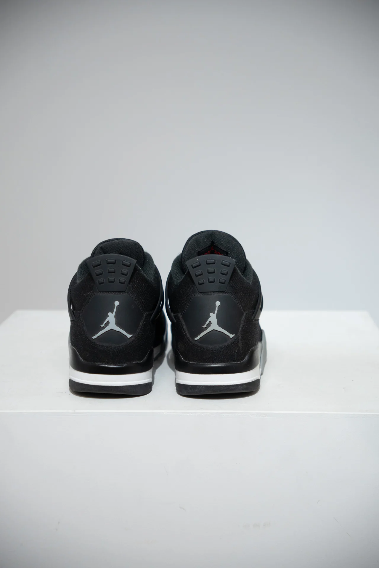 Jordan 4 Black Canvas (Taille 44) - Image 3