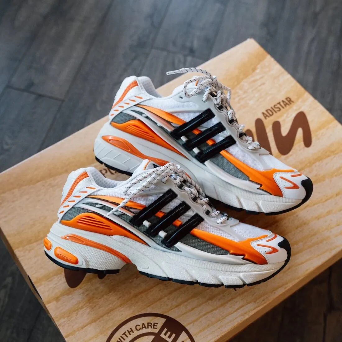 Adidas JellyFish Orange Special Box (Taille 40)