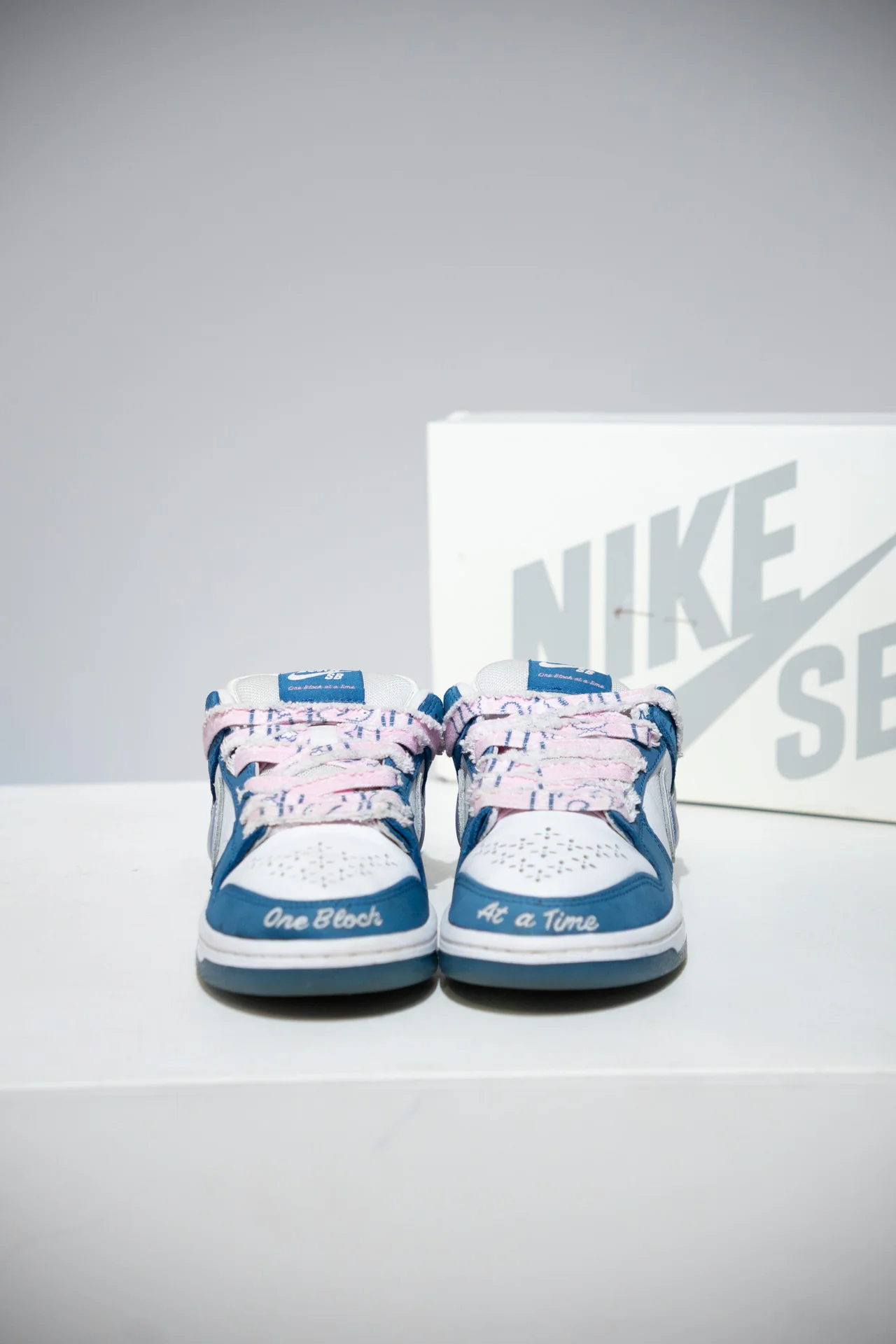 Dunk Low SB Born X Raised (Taille 36) - Image 2