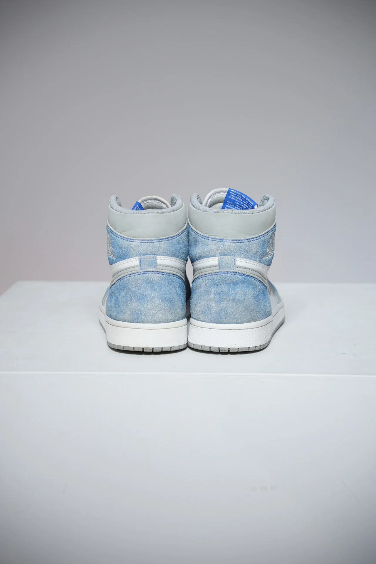 Jordan 1 High Hyper Royal (Taille 42,5) - Image 3