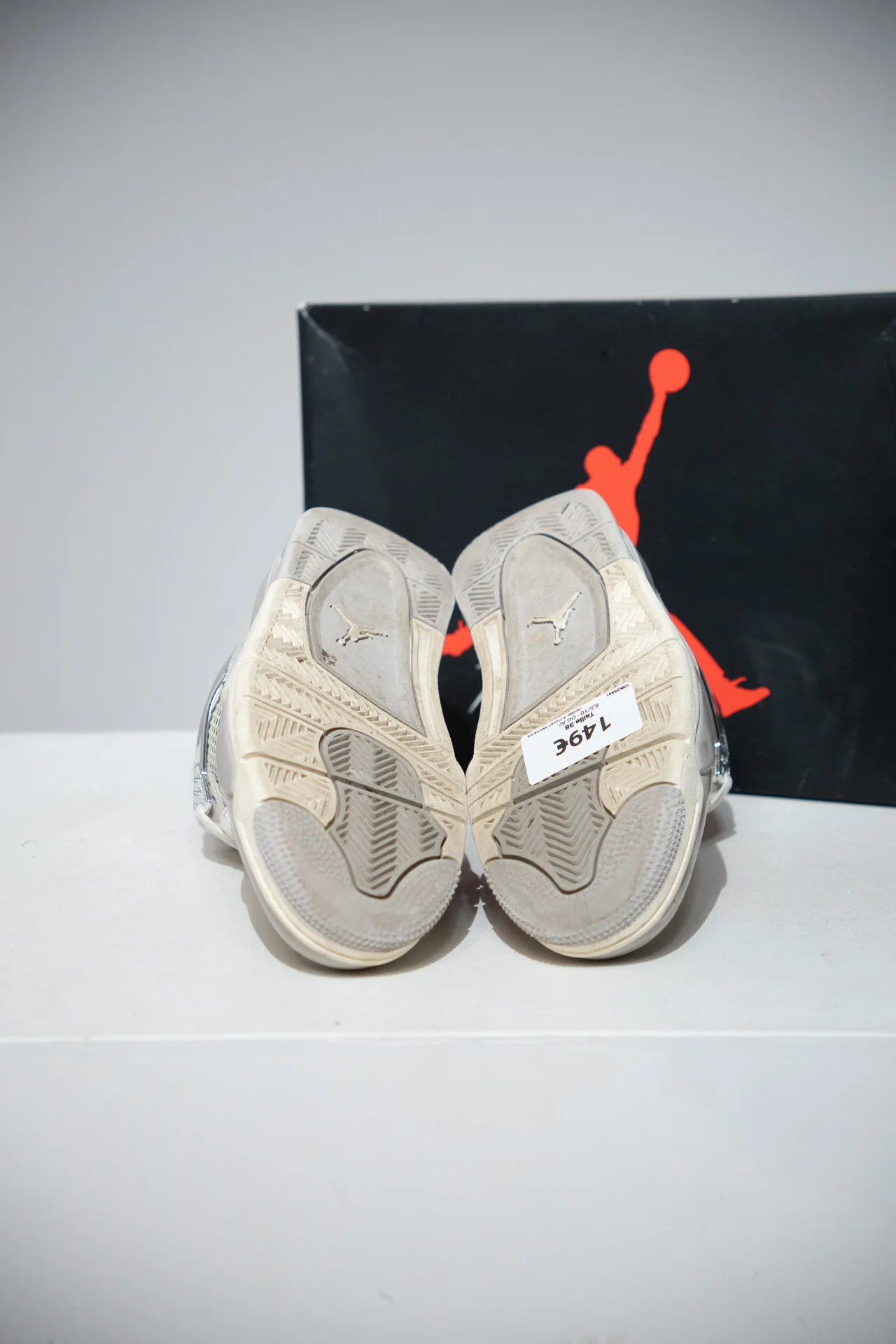 Jordan 4 Frozen Moments (Taille 38) - Image 4