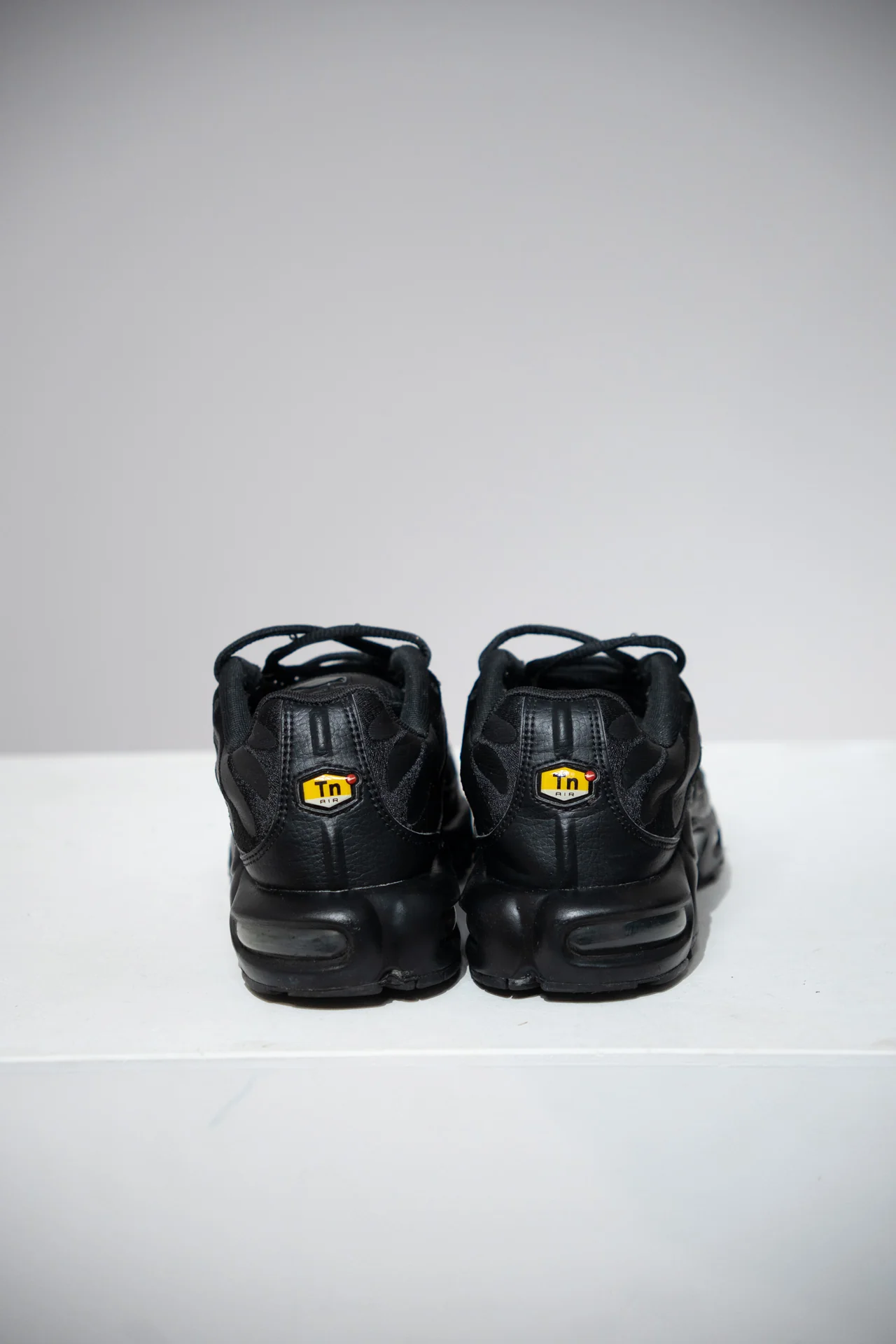 Air Max Plus (TN) Leather Black (Taille 42) - Image 4