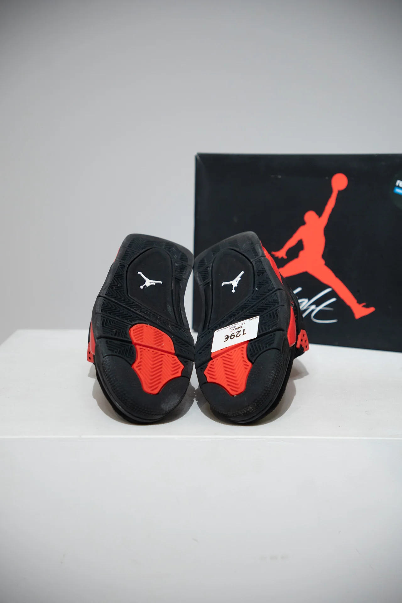 Jordan 4 Red Thunder GS (Taille 40) - Image 4
