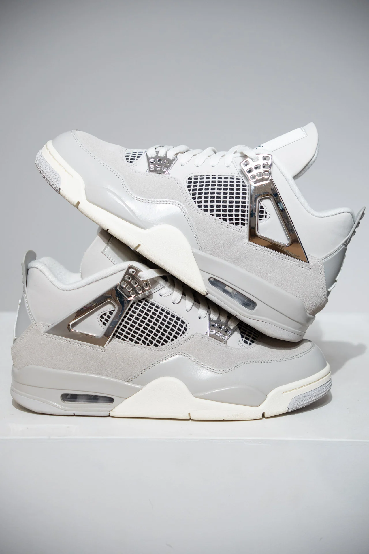 Jordan 4 Frozen Moments (Taille 44)