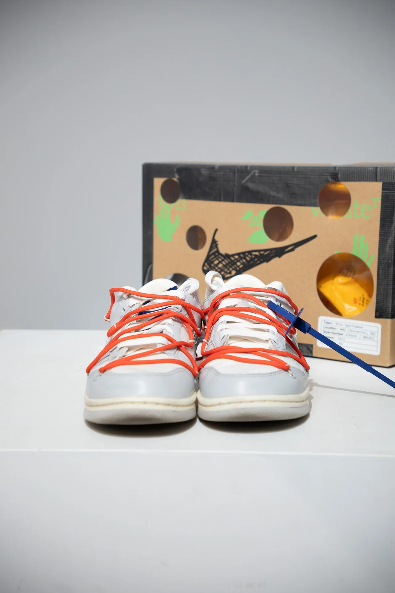 Dunk Low Off White Lot 23/50 (Taille 41) - Image 2
