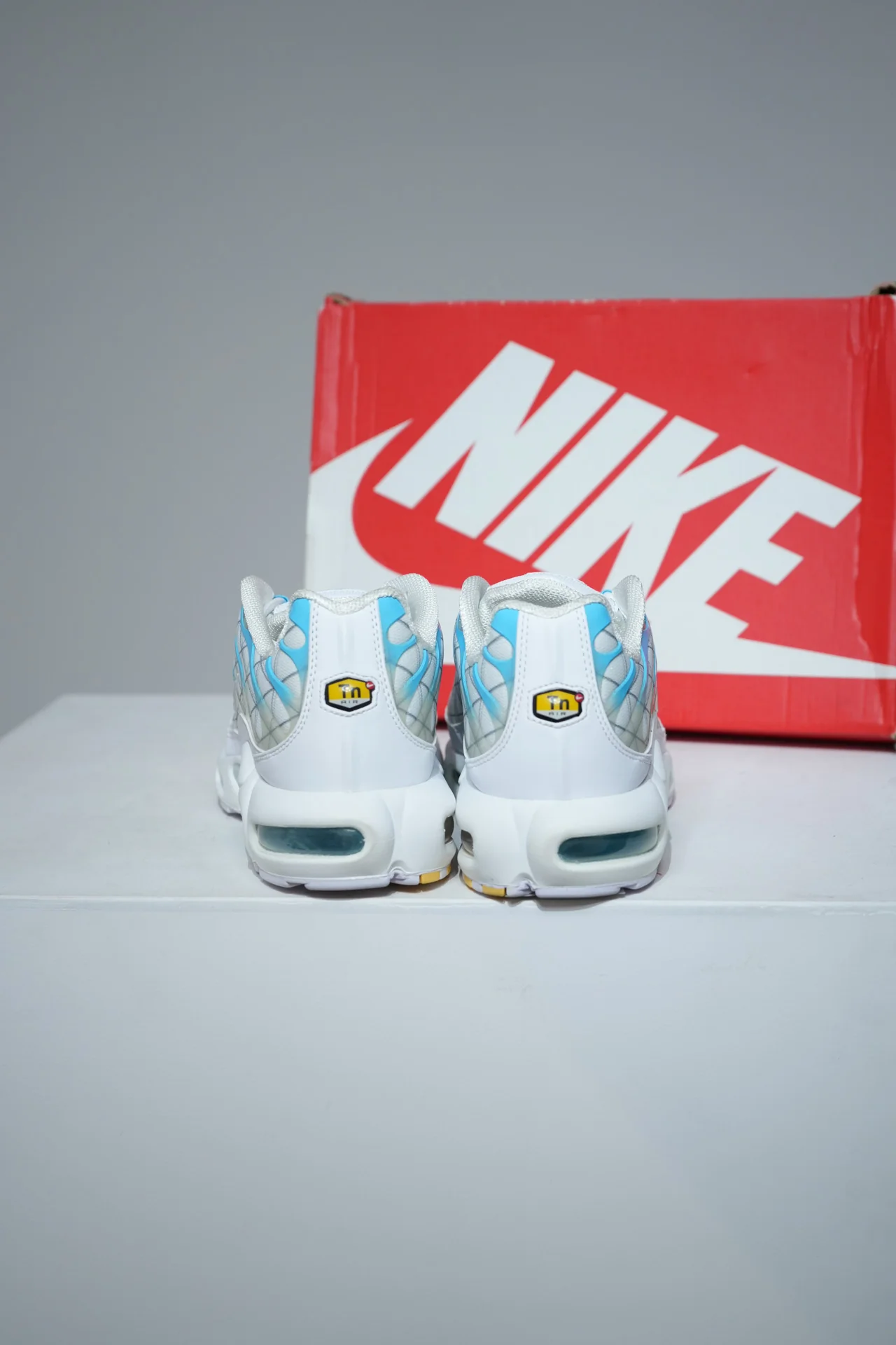 Air Max Plus (TN) Marseille (Taille 45,5) - Image 5