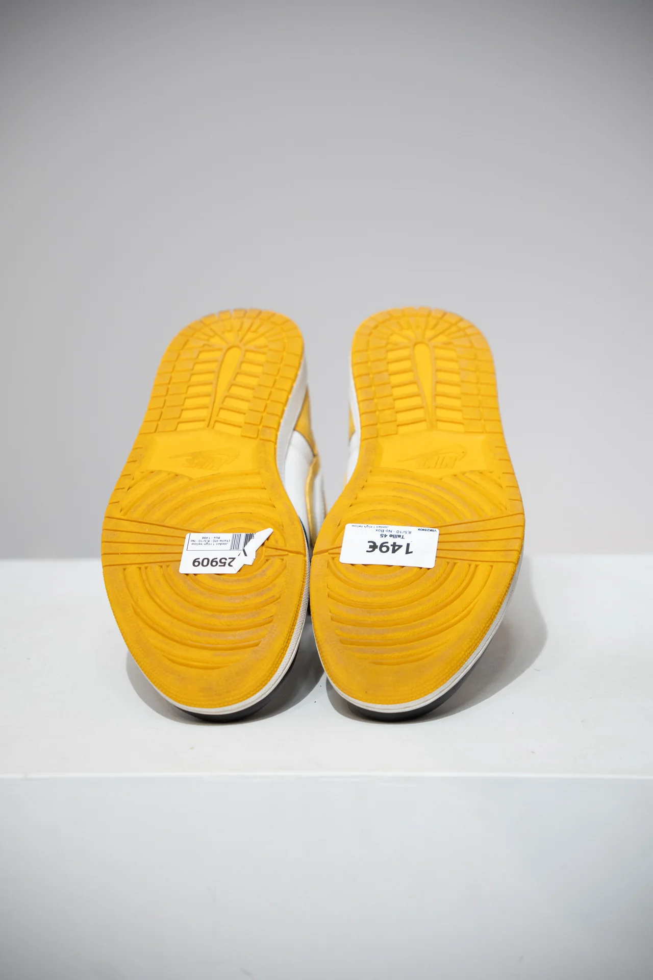 Jordan 1 High Yellow (Taille 45) - Image 3