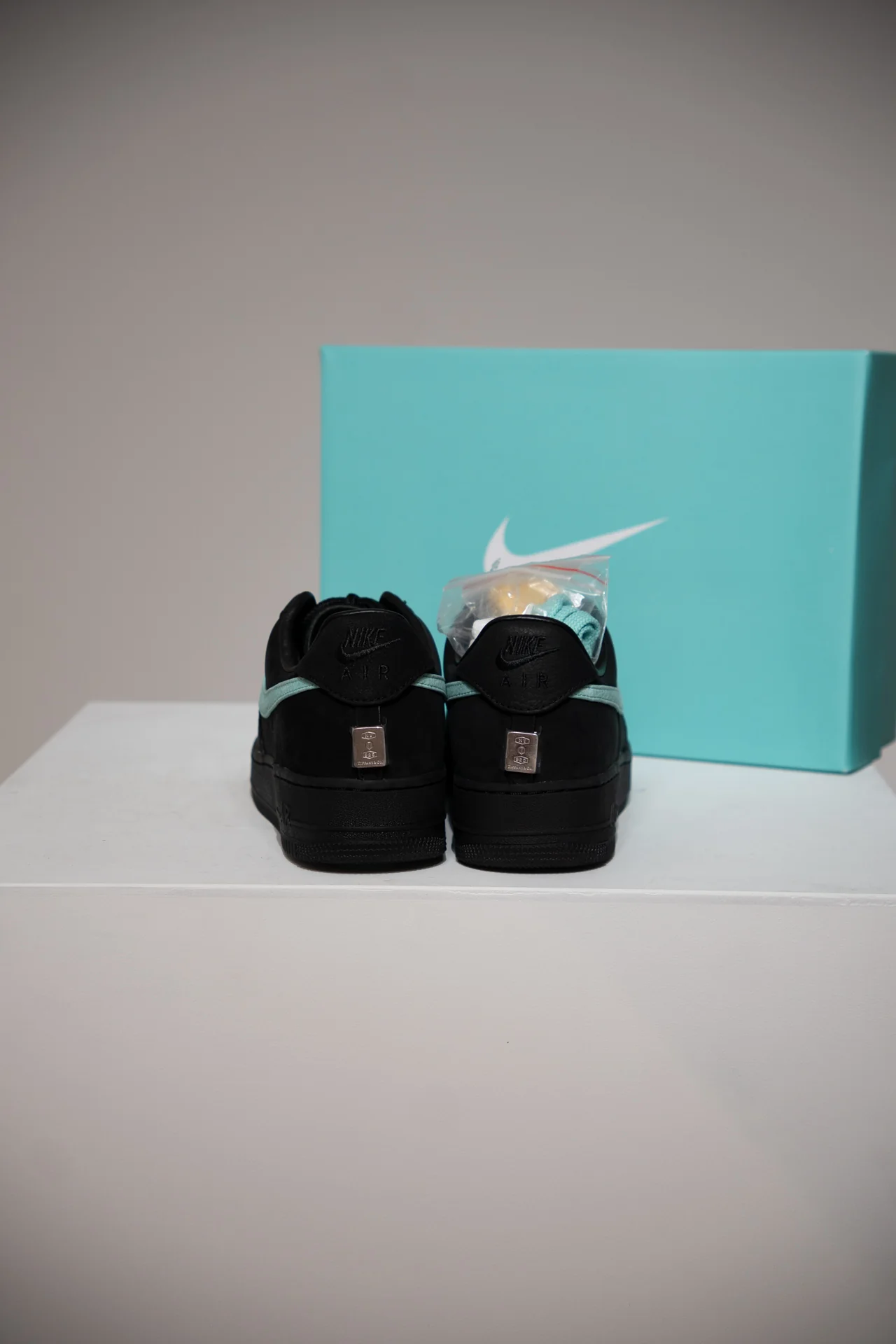 Air Force 1 Tiffany (Taille 42) - Image 3